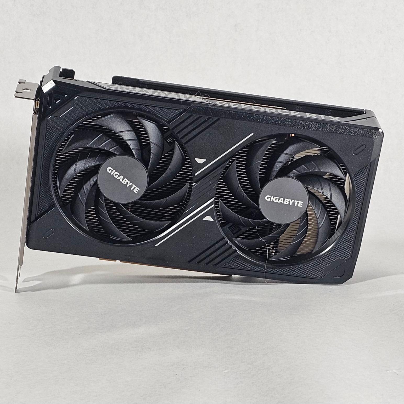 RTX 5050 Gigabyte 8GB