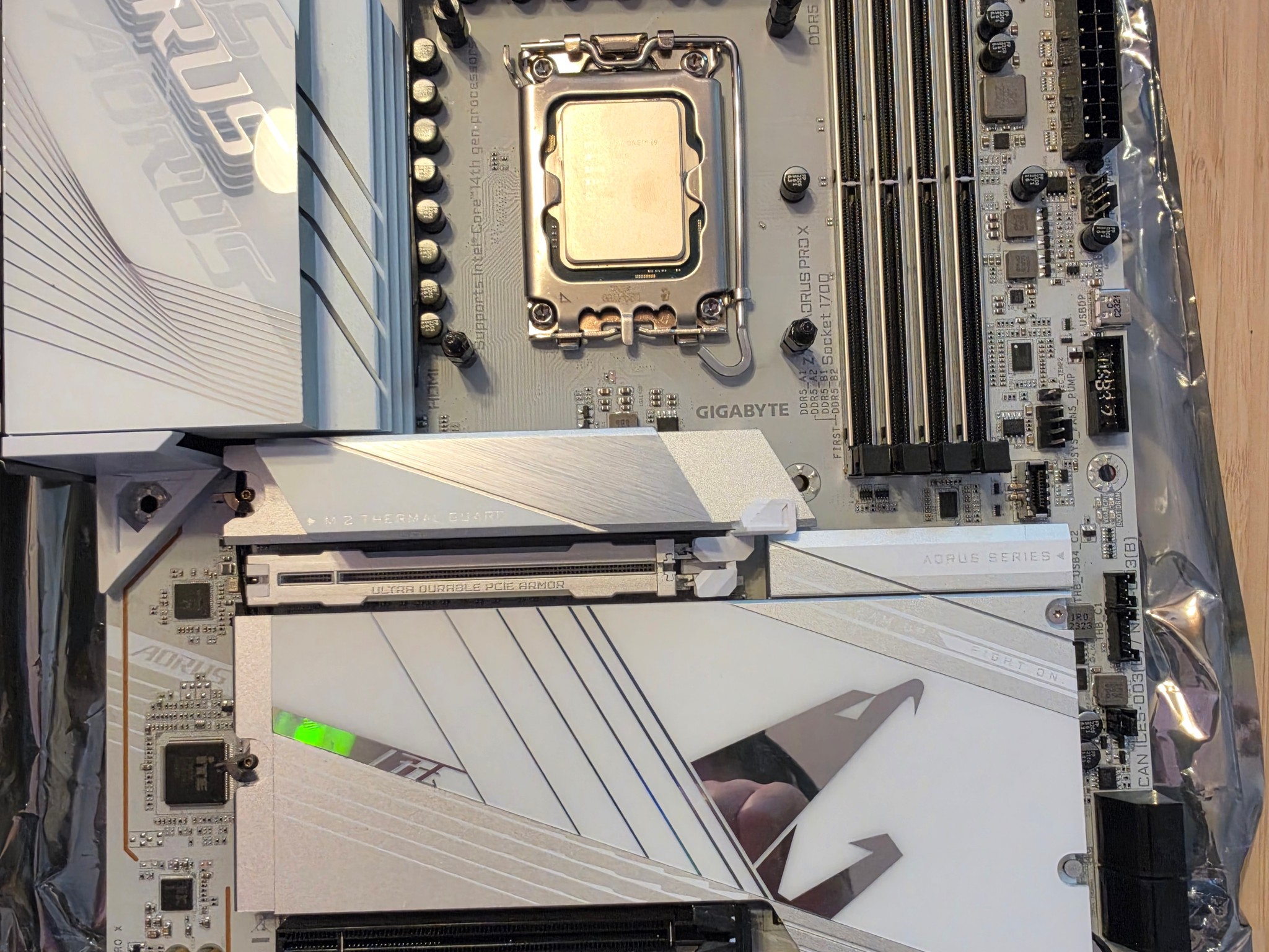 13900KS + GIGABYTE Z790 AORUS PRO X