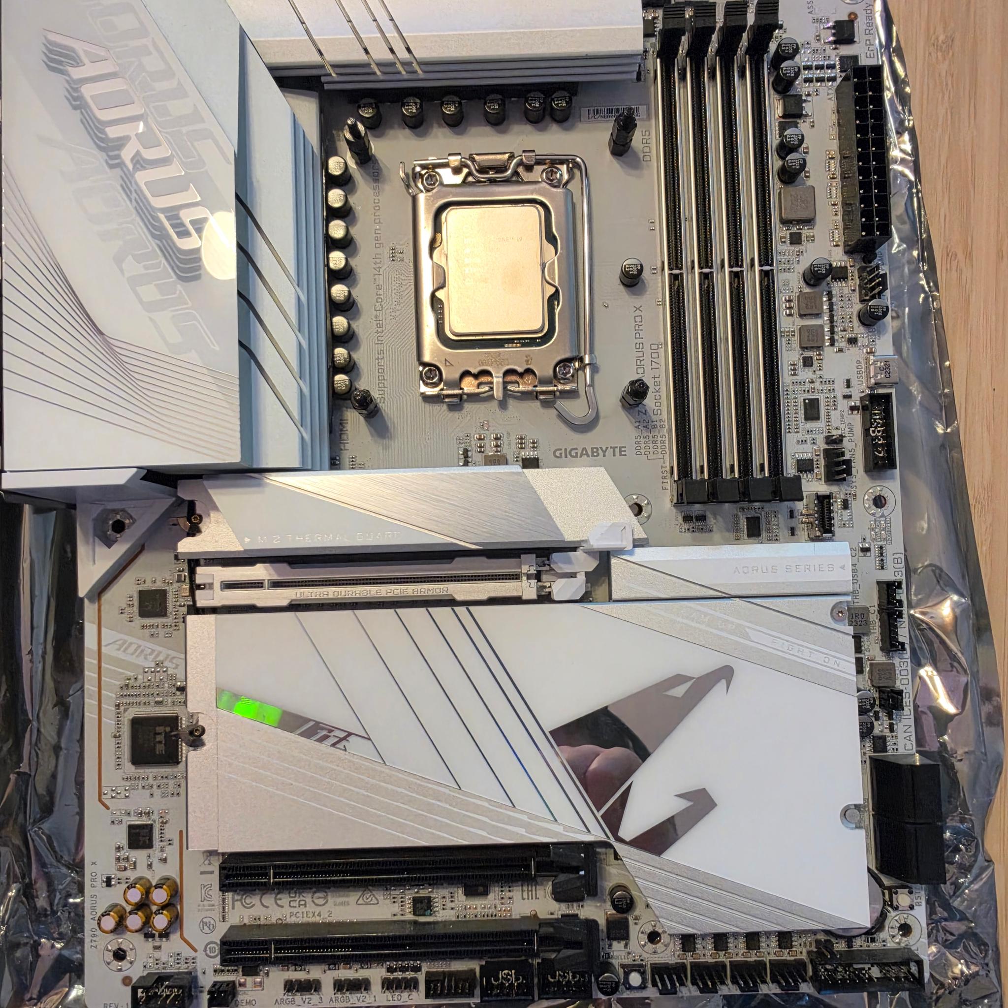 13900KS + GIGABYTE Z790 AORUS PRO X