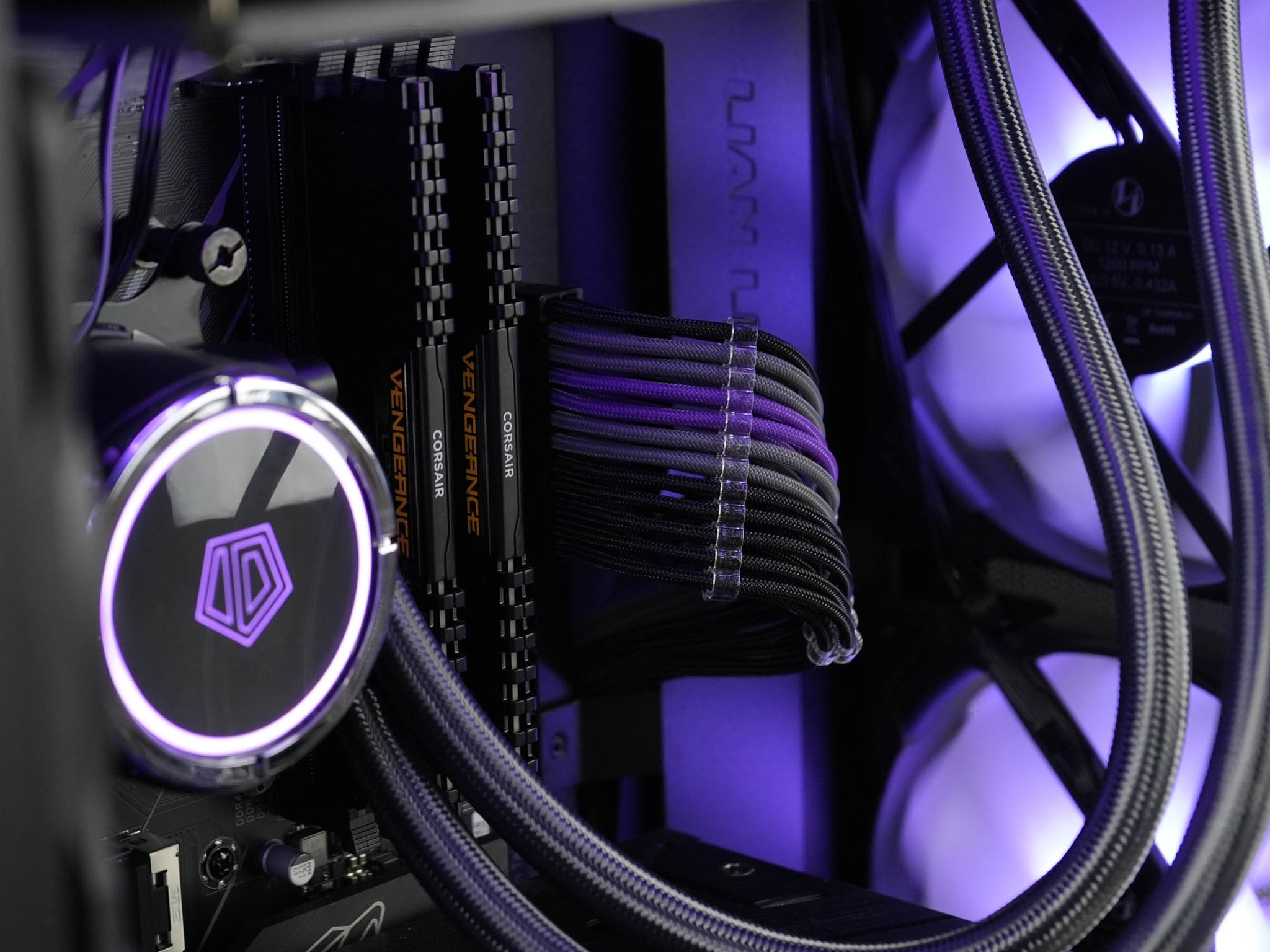RTX 3070 | Ryzen 5 5600X | 32GB Ram | 1TB NVMe | Gaming PC