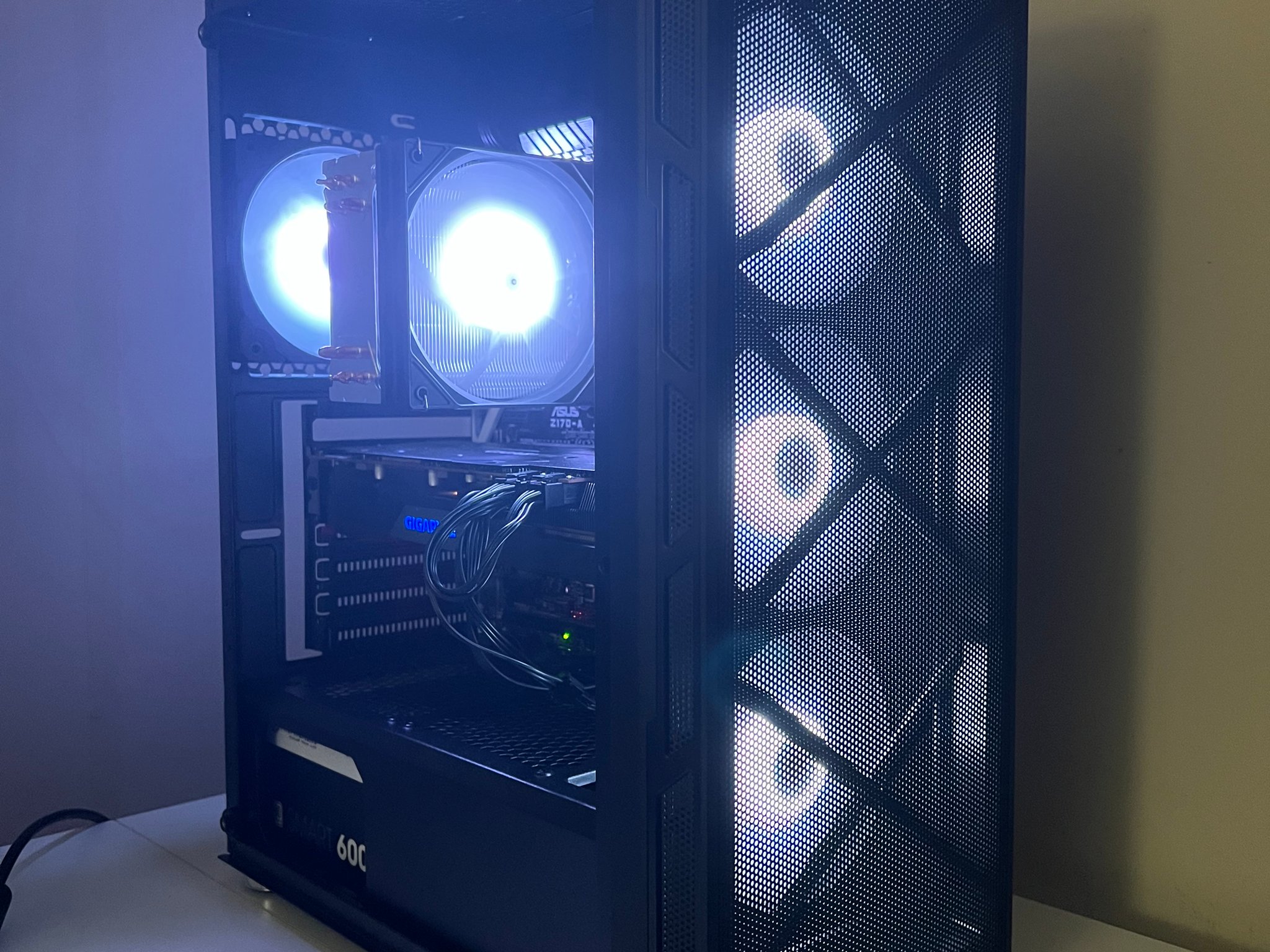 Gaming pc | Rx5700xt 8gb | i7 6700k 4.0ghz |16gb ddr4 3000mhz 1080p/1440p Performance mid-ranged