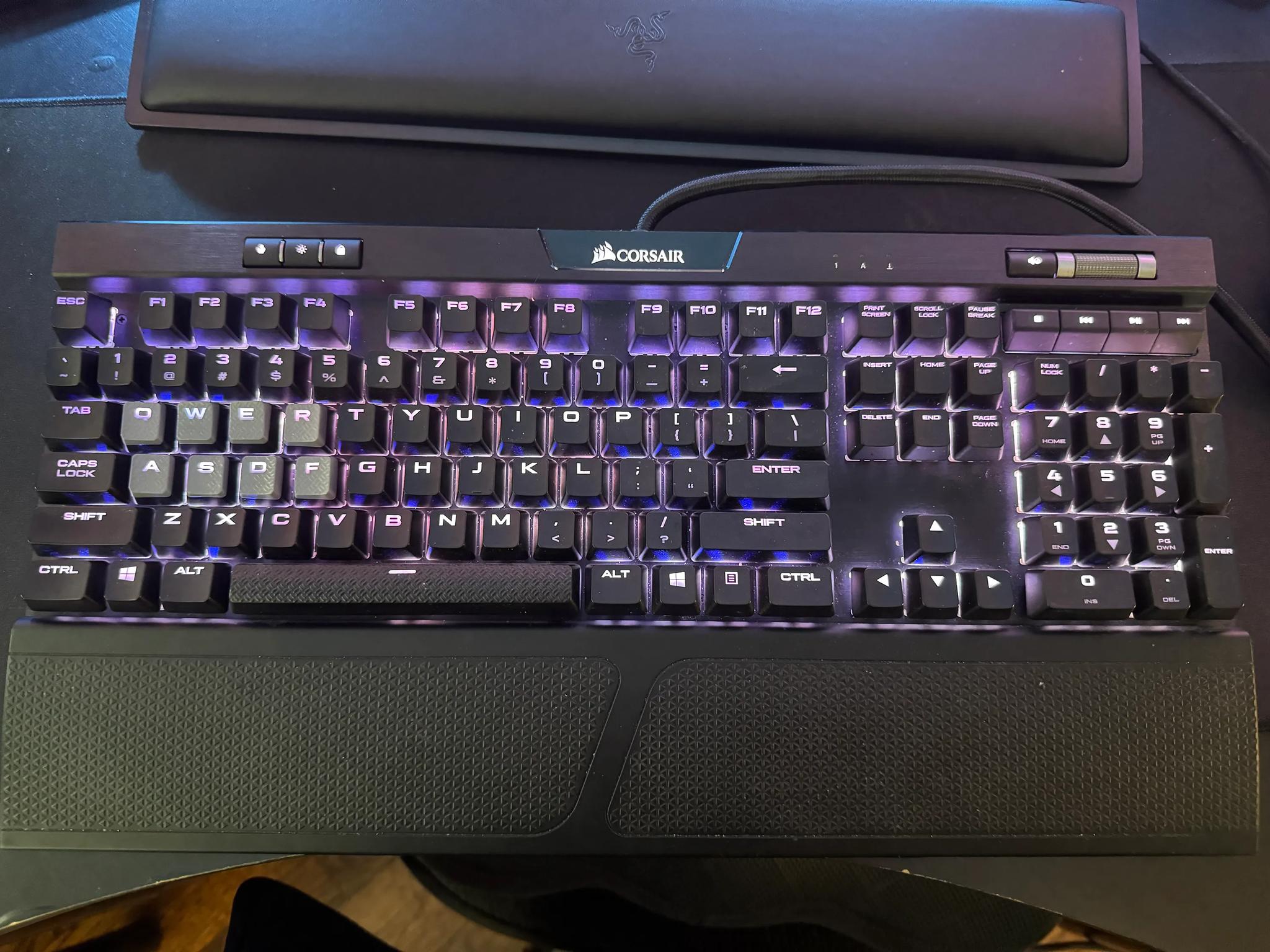 Corsair K70 RGB MK.2 Rapid-fire Mechanical Gaming Keyboard CHERRY MX Speed