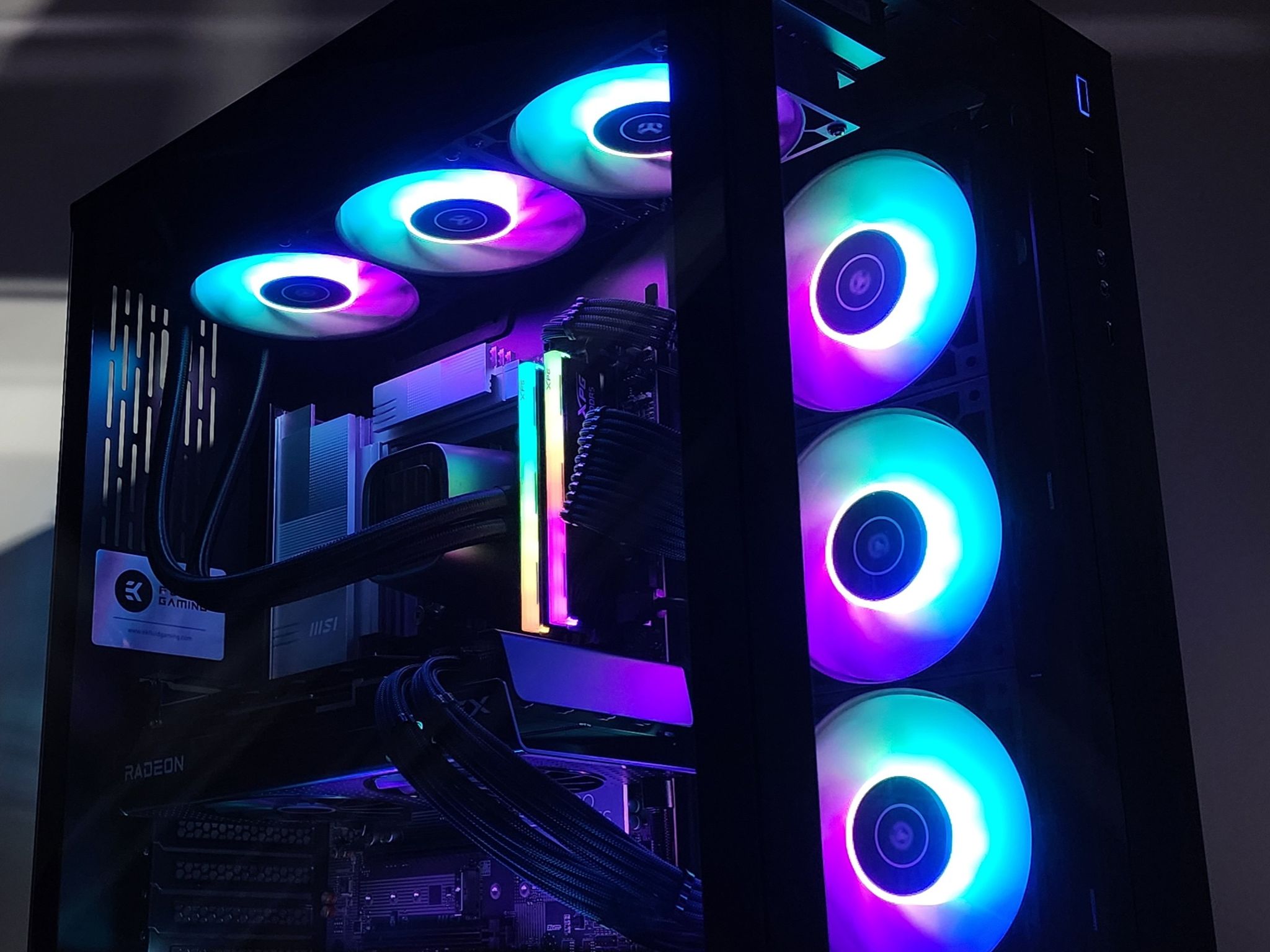 Gaming PC Ultra 7 265KF 32GB RAM 2TB SSD RX 7800 XT 16GB Windows 11 Computer