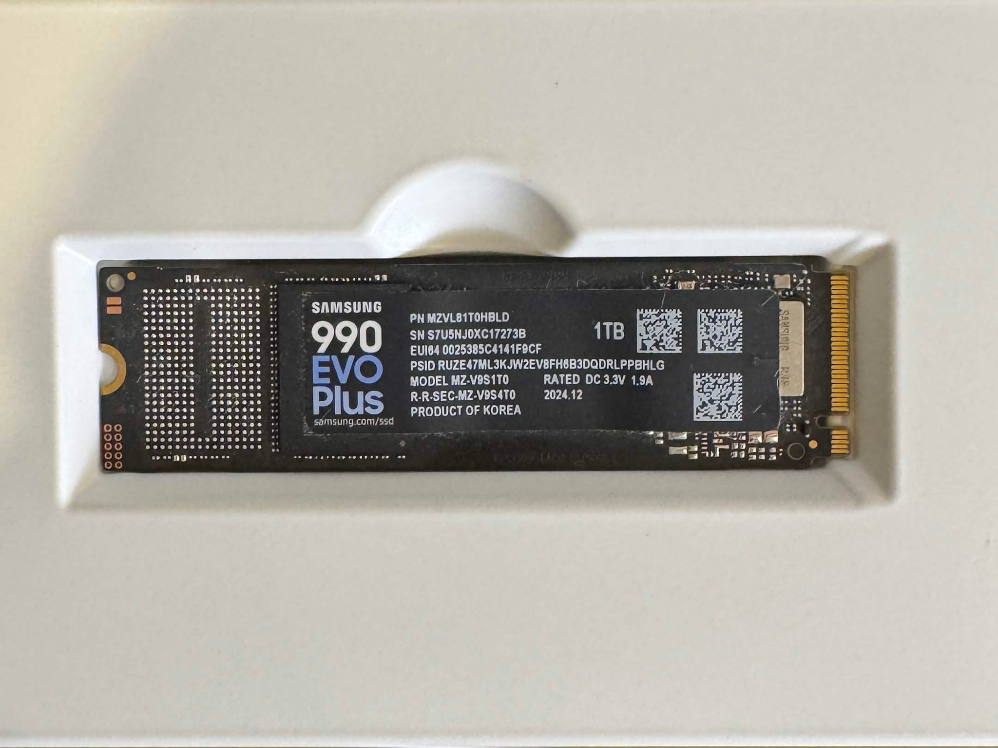 Samsung 990 Evo Plus 1TB Gen4 - 0 Hours on