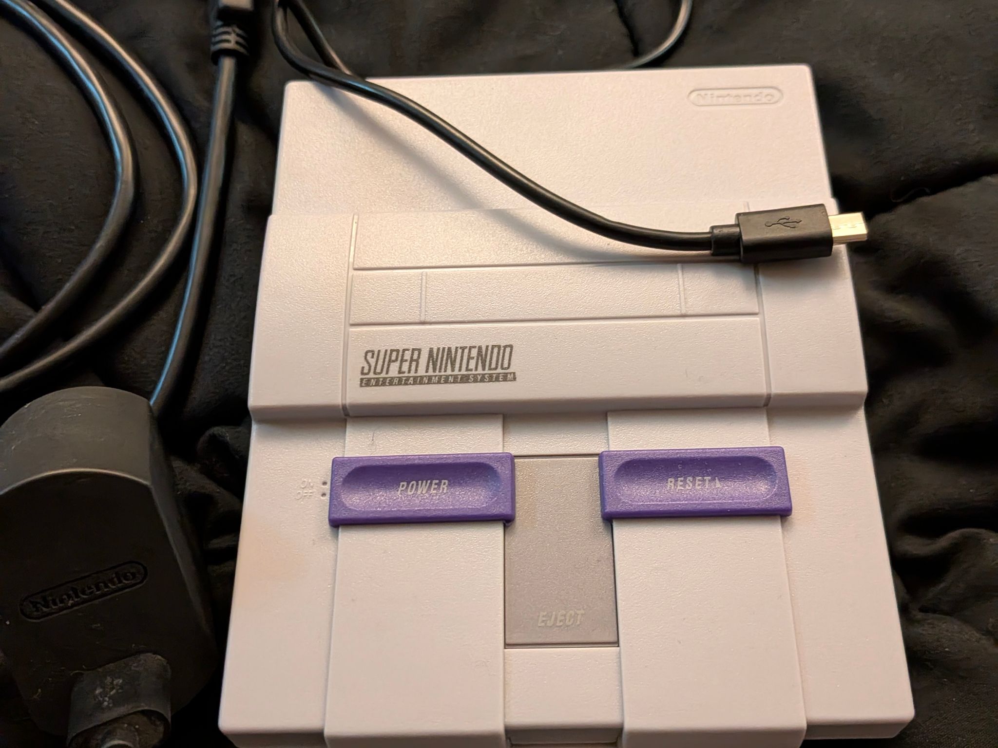 SNES classic, w/controllers