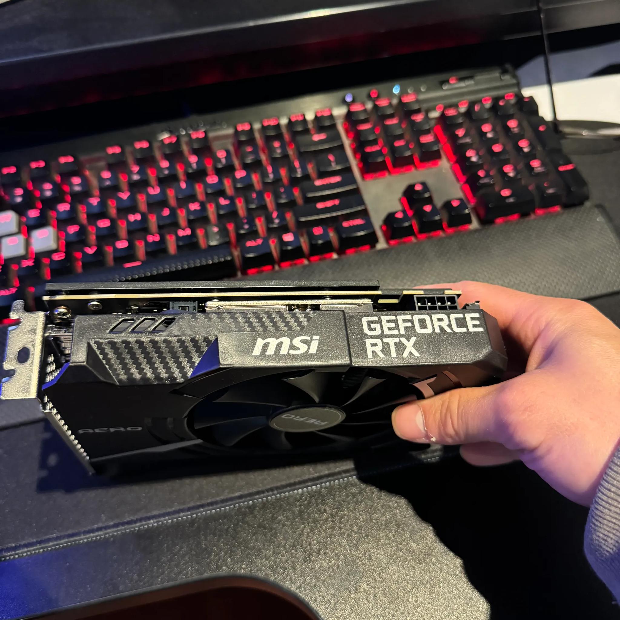 MSI Gaming GeForce RTX 3060 AERO ITX 12G OC