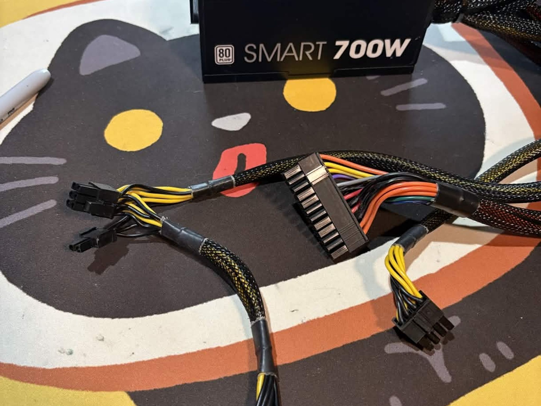 Thermaltake Smart 700W