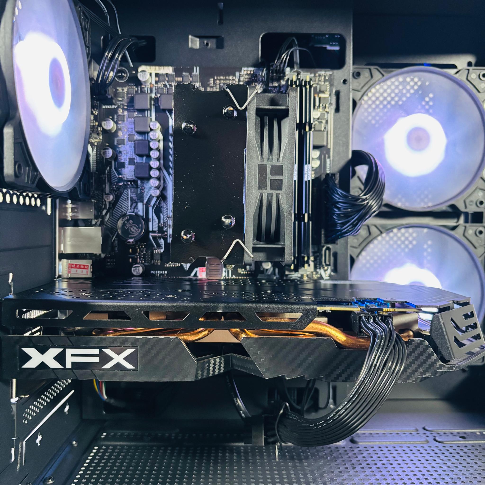 ⚪️⚫️ | Ryzen 5 1600X + RX 580 8GB | 16GB | WiFi & BT INCLUDED