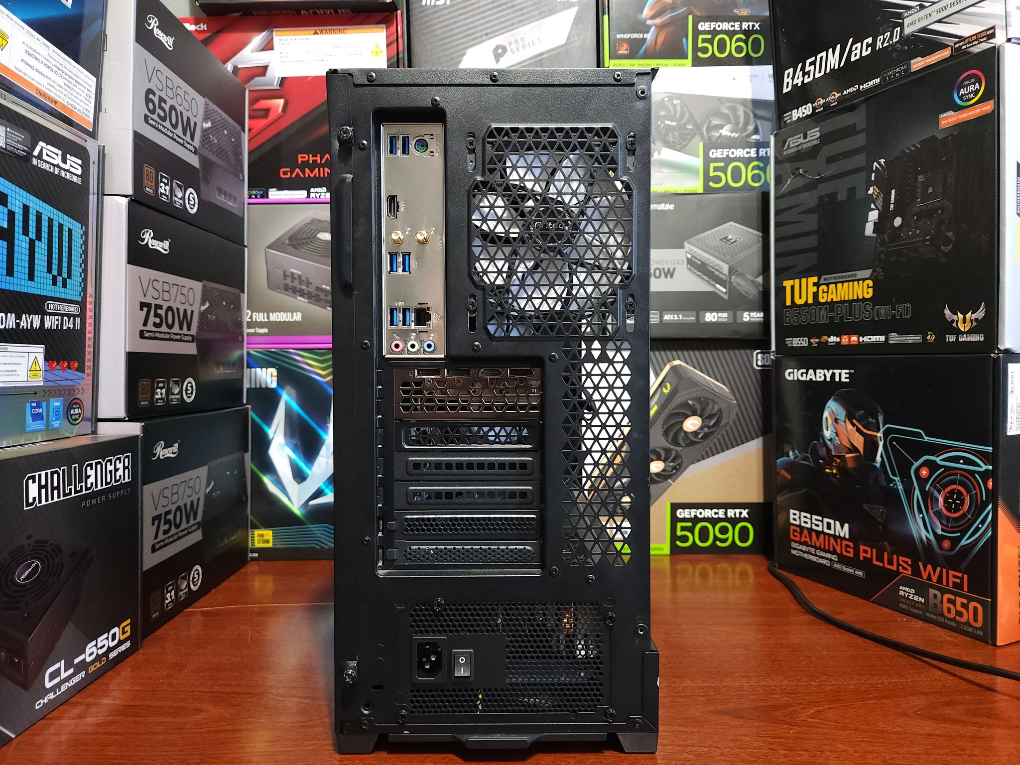 RTX 2070 SUPER | Ryzen 5 5500 | 16GB DDR4 RAM | 512 GB NVME SSD | 650W BRONZE | WIFI & BT