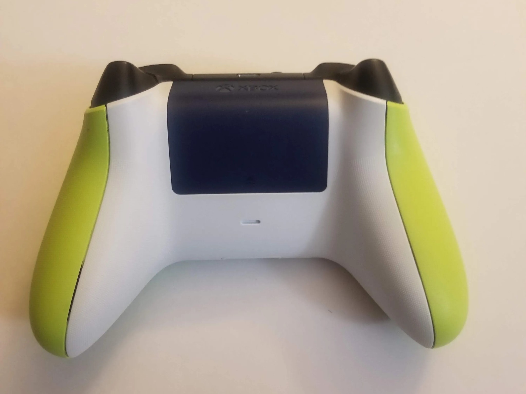 Xbox Core Wireless Controller Electric Volt Xbox Series X|S Xbox One Windows
