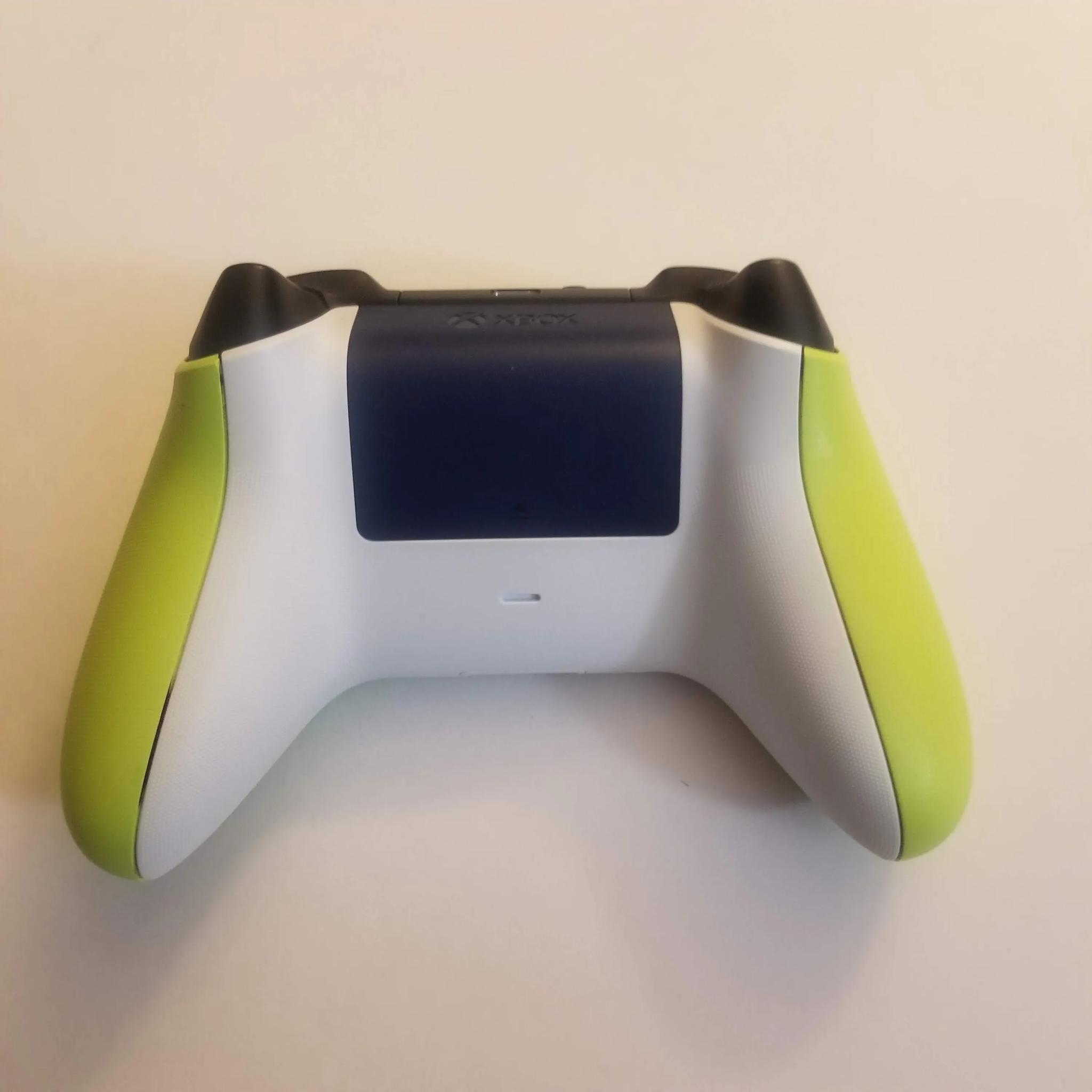 Xbox Core Wireless Controller Electric Volt Xbox Series X|S Xbox One Windows