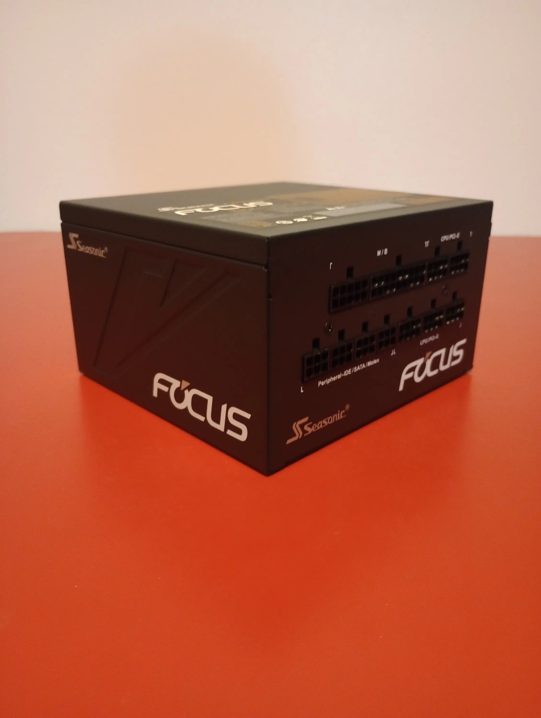 Seasonic Focus GX-1000 PSU | Jawa