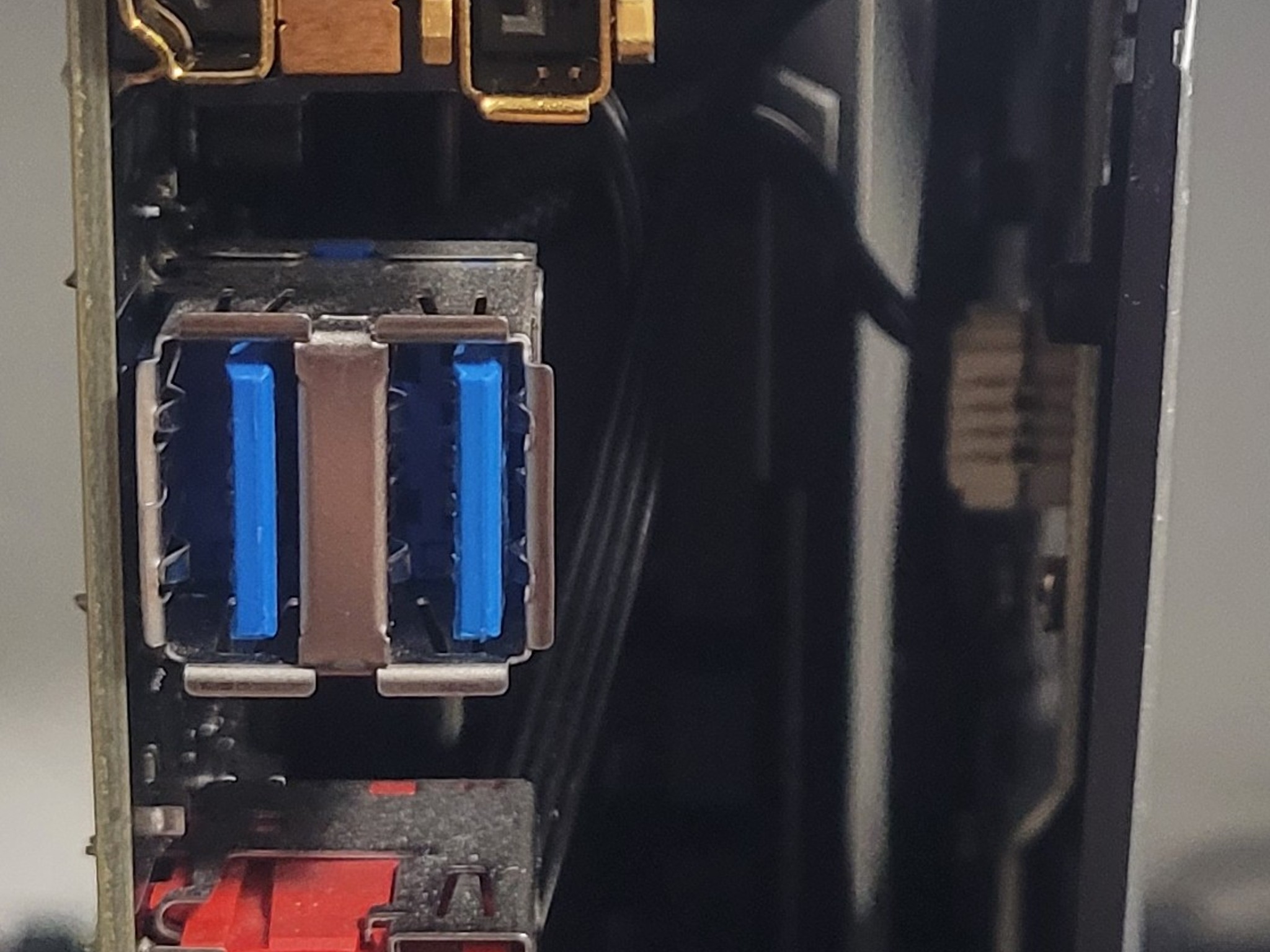 Z370 AORUS Gaming 5 (Wifi) with Intel I7-8700k