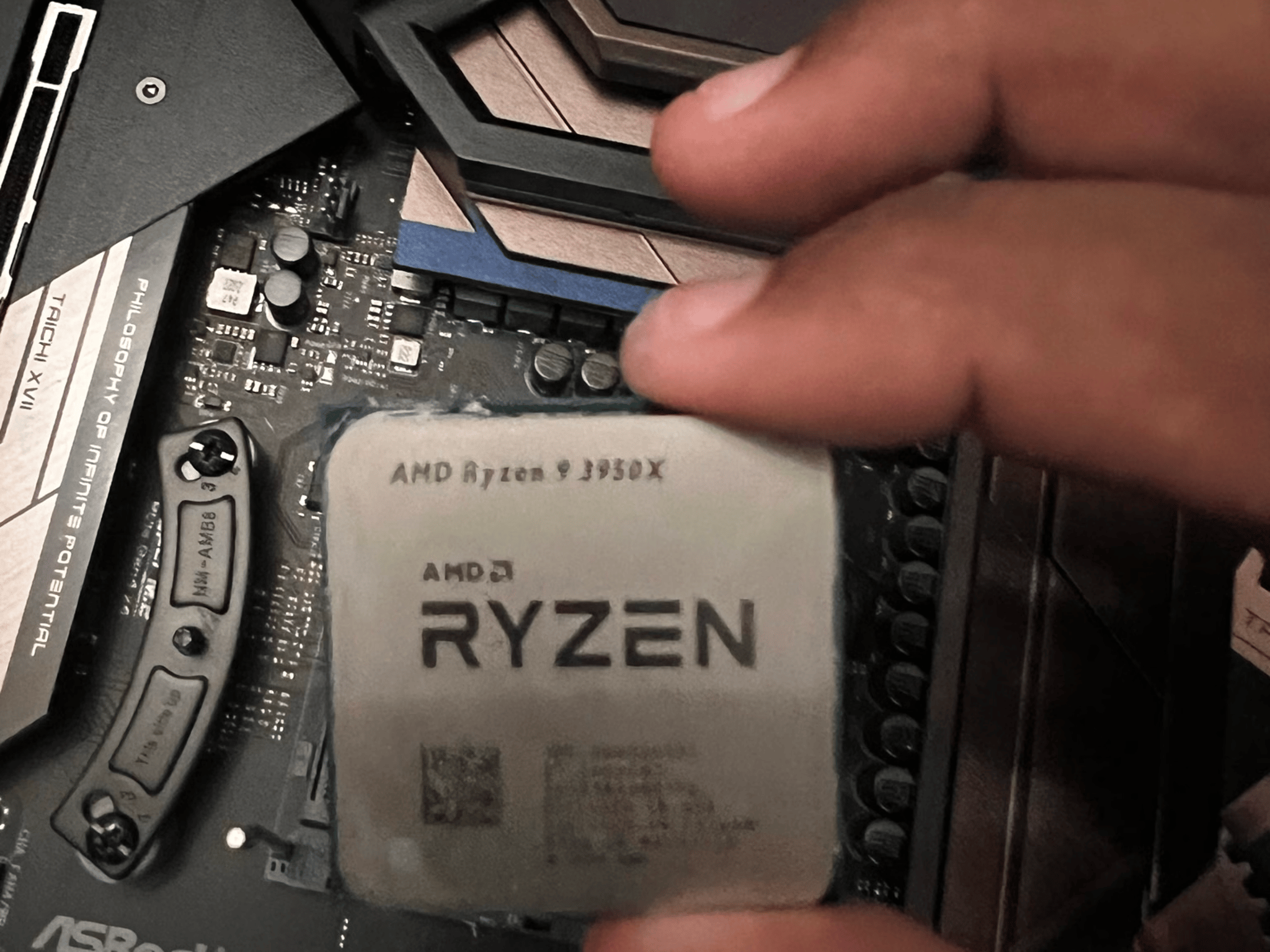 Ryzen 9 3950X 16 Core 32 Thread CPU (READ DESCRIPTION)