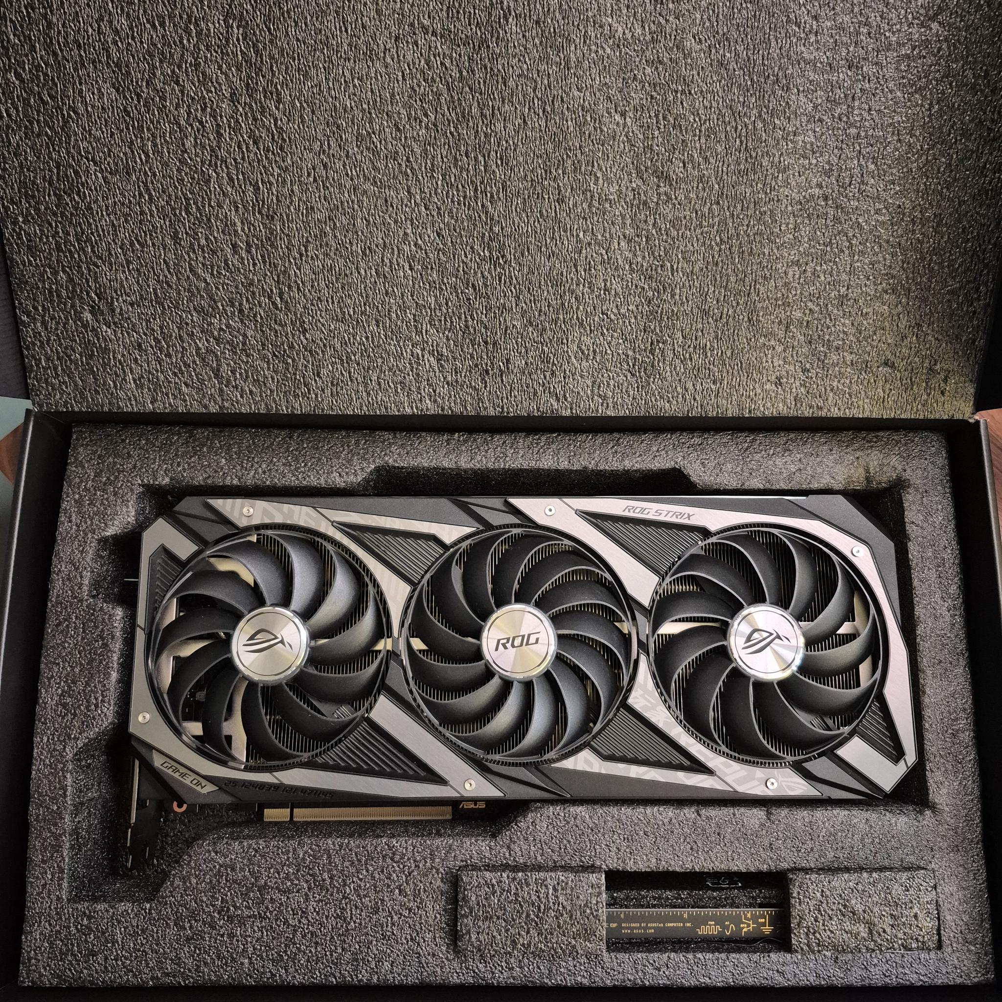 ASUS STRIX 3090 24 GB