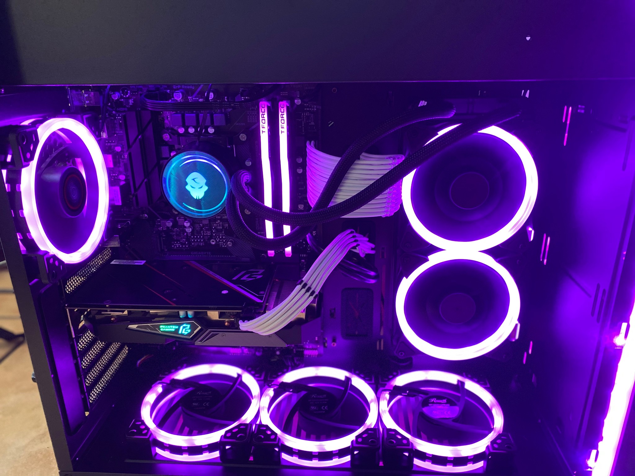 ダーク・リコン|10 Gen i3-10105F @4.2Ghz|16GB RAM|Windows 11(Activated) w/ Over 2TB Storage for Games