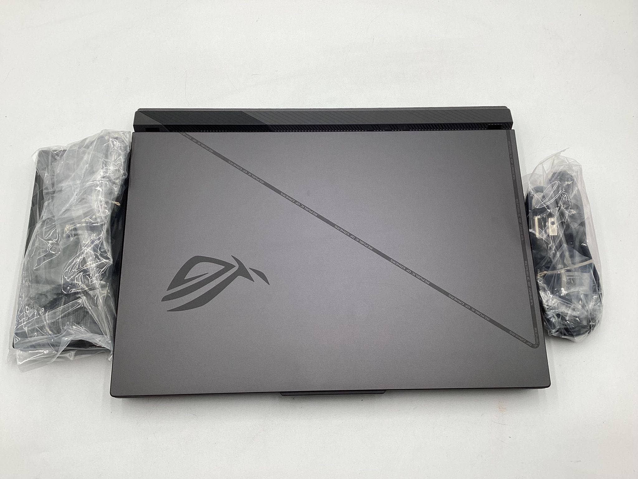 ASUS ROG Strix G16 (2024) Gaming Laptop, 16