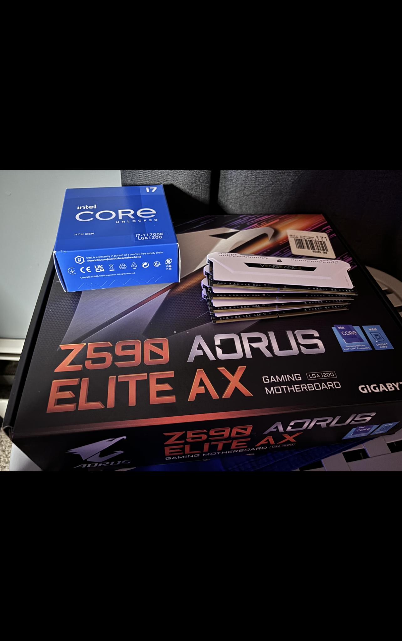 Intel I7-11700K + Gigabyte Z590 Aorus Elite AX + Corsair Vengeance RGB RAM 4x8