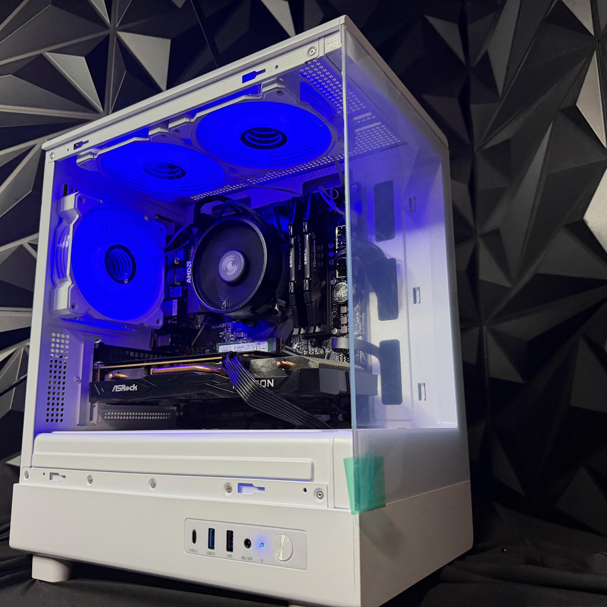 🔥😎 THE MID DADDY Mini 😎🔥Ryzen 5 5500| RX 6600XT| 16 GB DDR4| 500 GB NVMe| 650W PSU