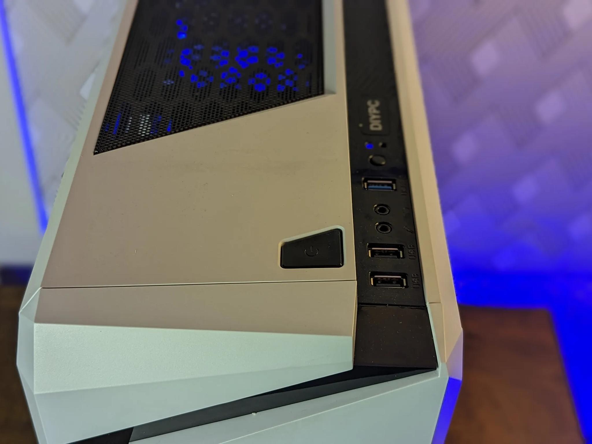 *CLEARANCE* 🎮 ESPORTS GAMING PC SETUP 🎮 - 1080p Gaming- Intel i7-7700 + GTX 1050 Ti + 16GB DDR4