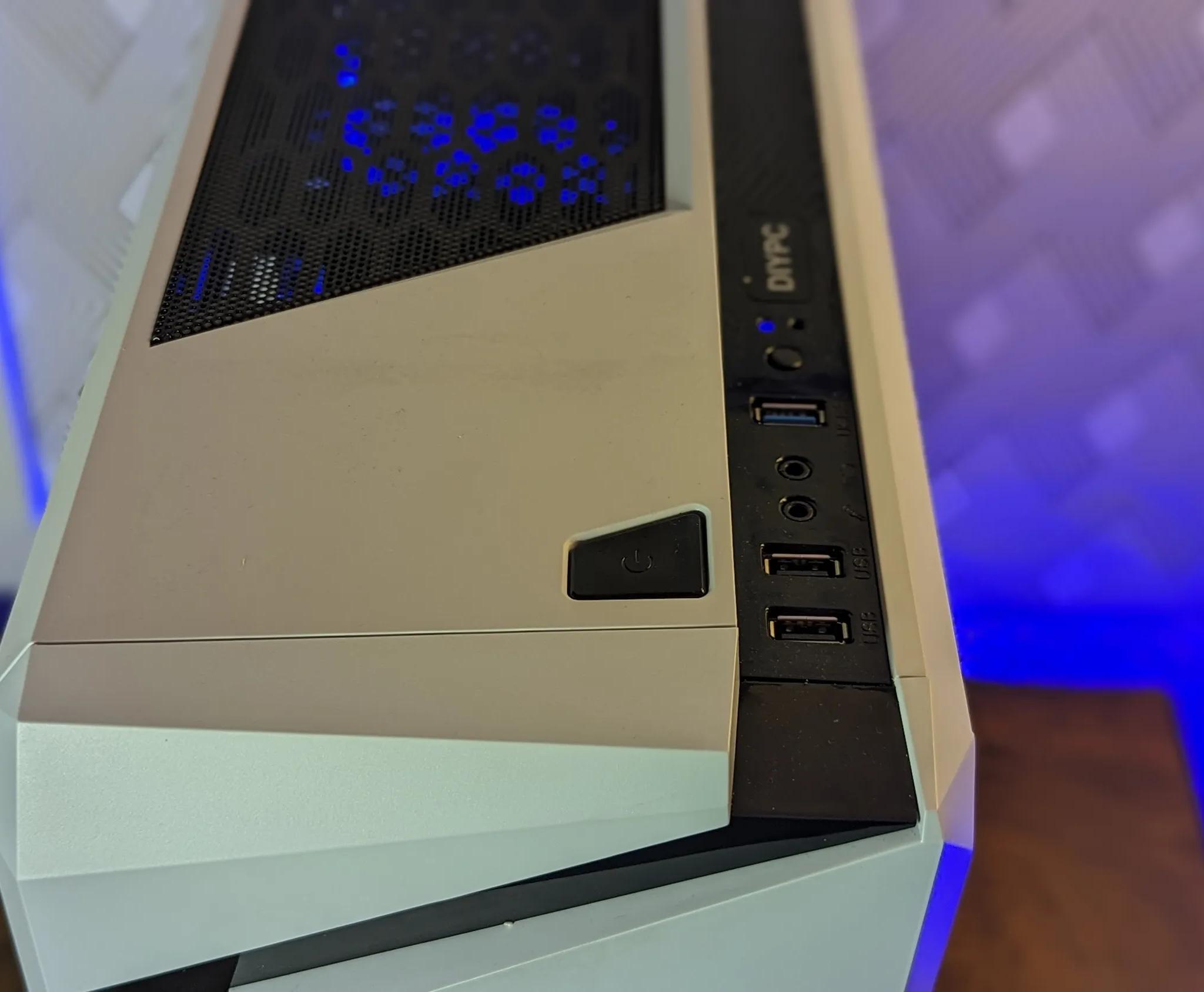 *CLEARANCE* 🎮 ESPORTS GAMING PC SETUP 🎮 - 1080p Gaming- Intel i7-7700 + GTX 1050 Ti + 16GB DDR4