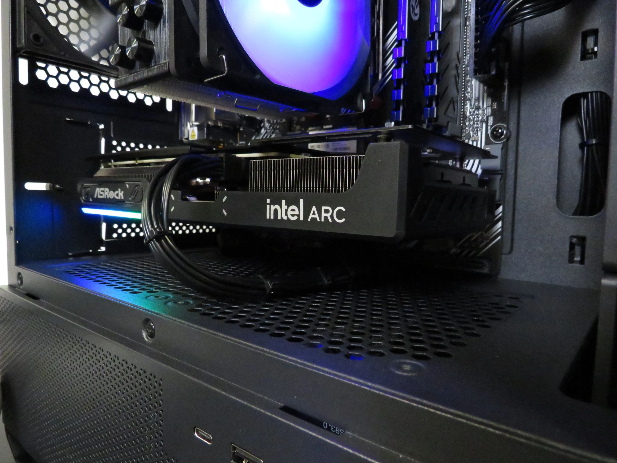 Budget Battlemage! All new parts: Ryzen 5 5600X + Intel ARC B570 + 16 GB DDR4 + 1 TB NVME