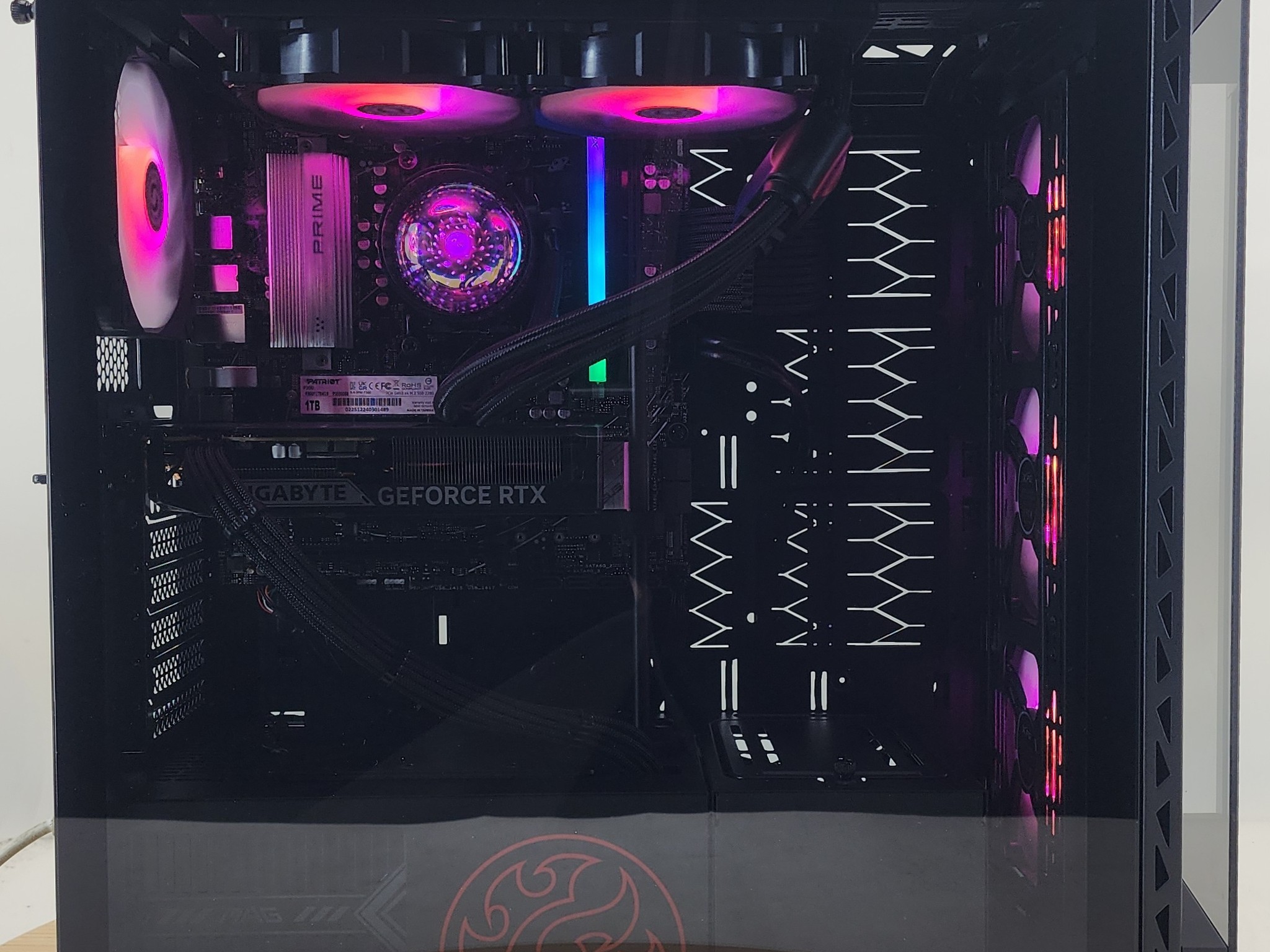 Gaming PC Ryzen 5 9600X 16GB RAM 1TB SSD RTX 5060  8GB Windows 11 Computer