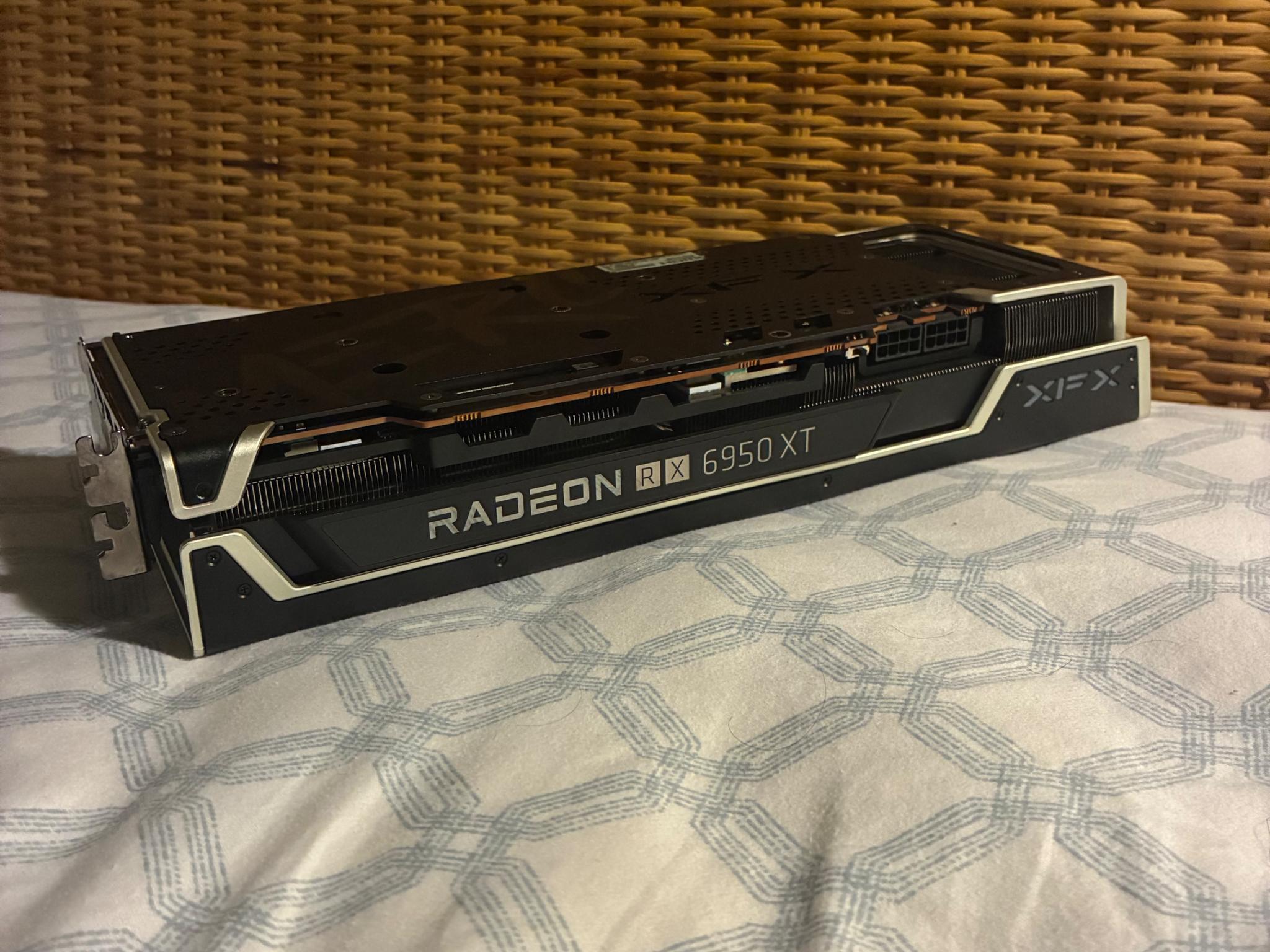 LIKE NEW!!! RX 6950 XT - XFX Speedster Merc