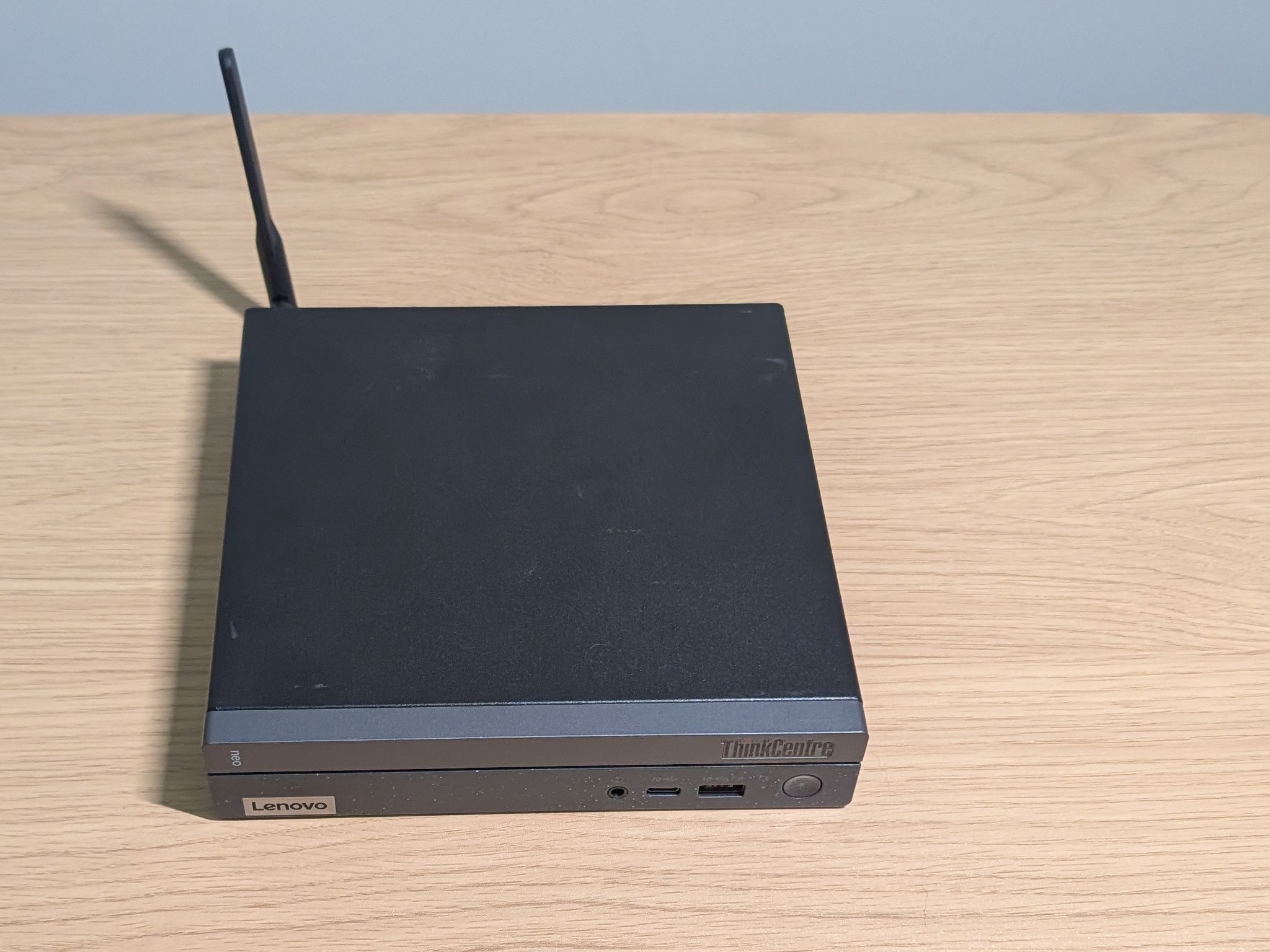 Steambox conversion of Lenovo Thinkcentre NEO, i5, 16GB RAM, 256 GB SSD, running Bazzite