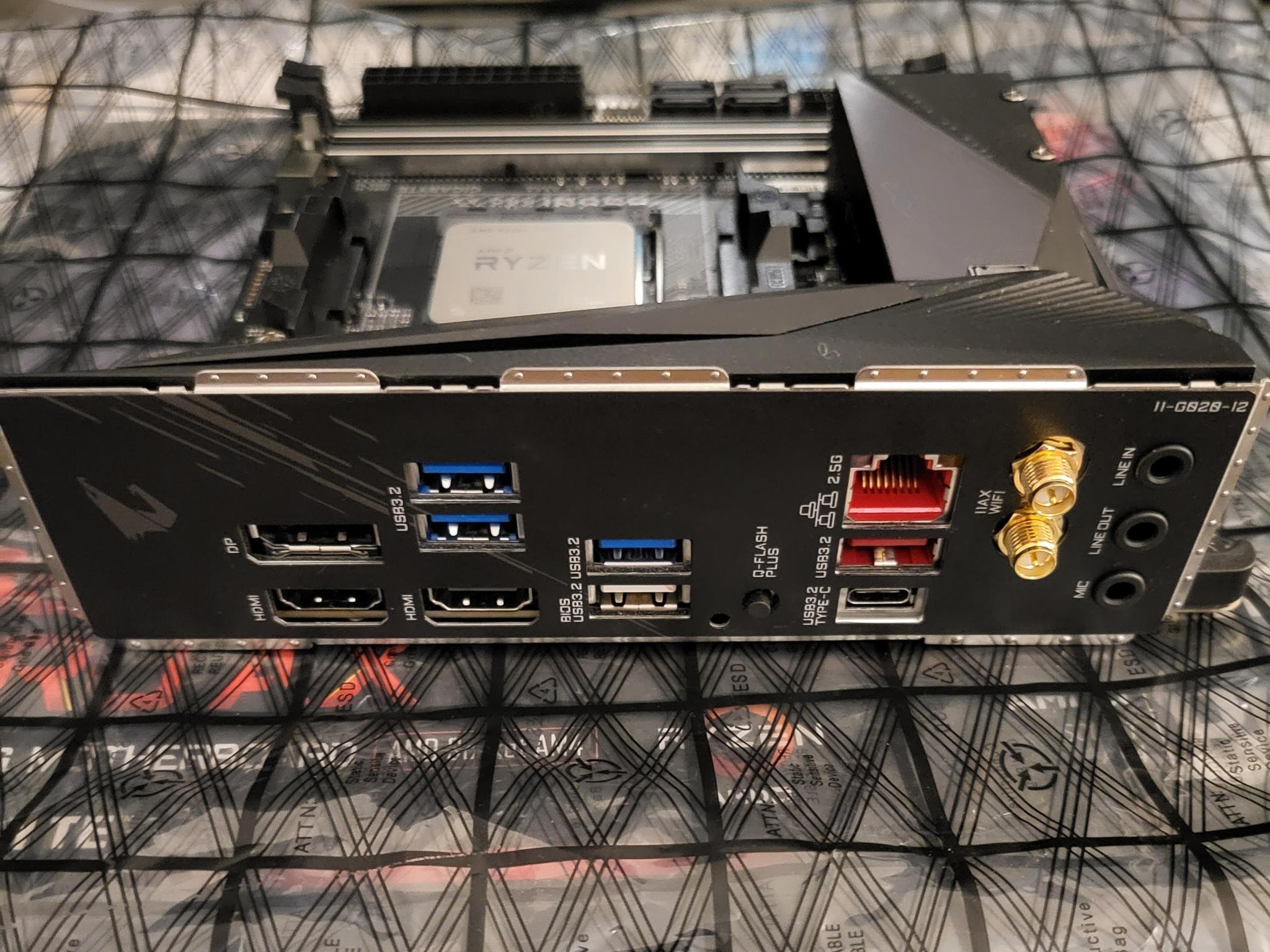 5700X + B550I + 32GB DDR4 3600