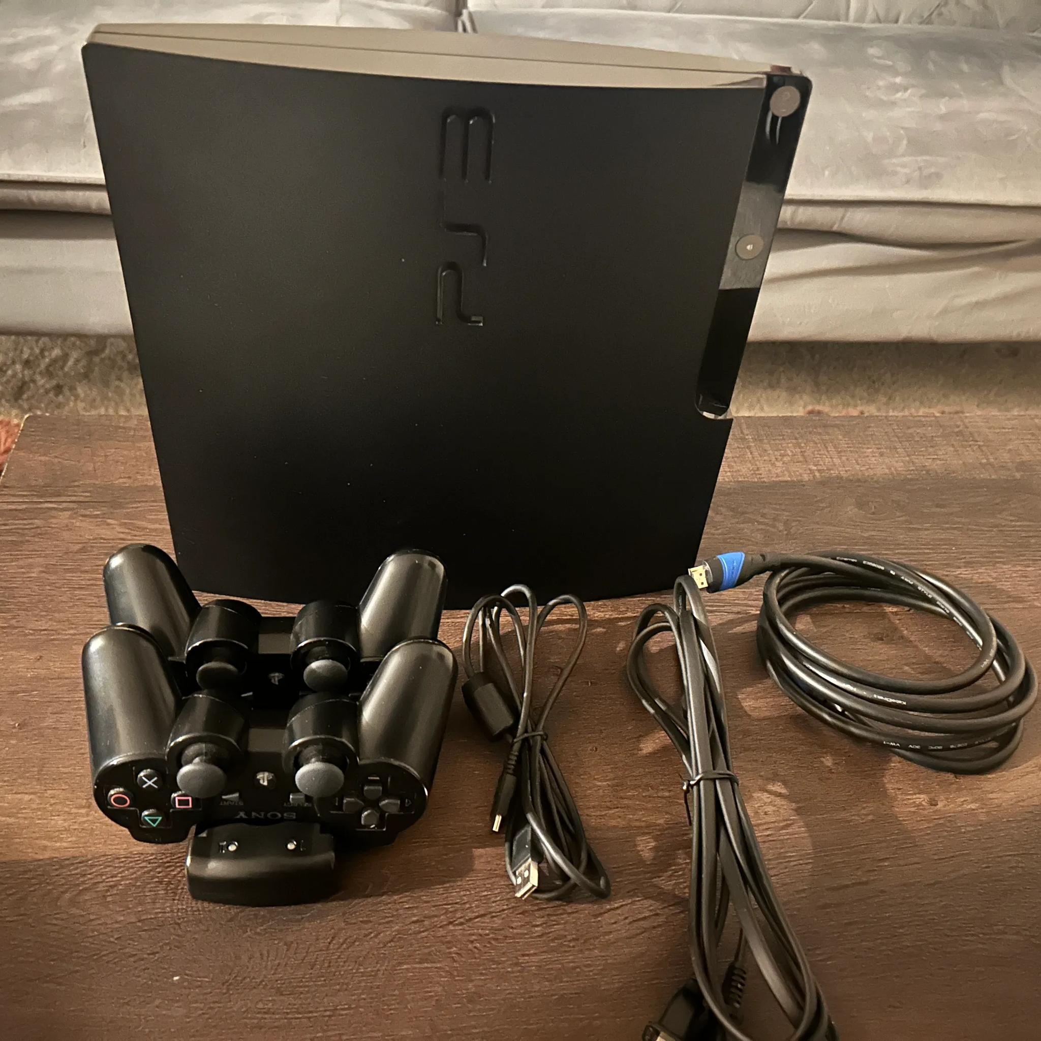 PS3 Slim 1TB SSD upgraded,  CFW 4.86, 2 Controllers, Charging Station