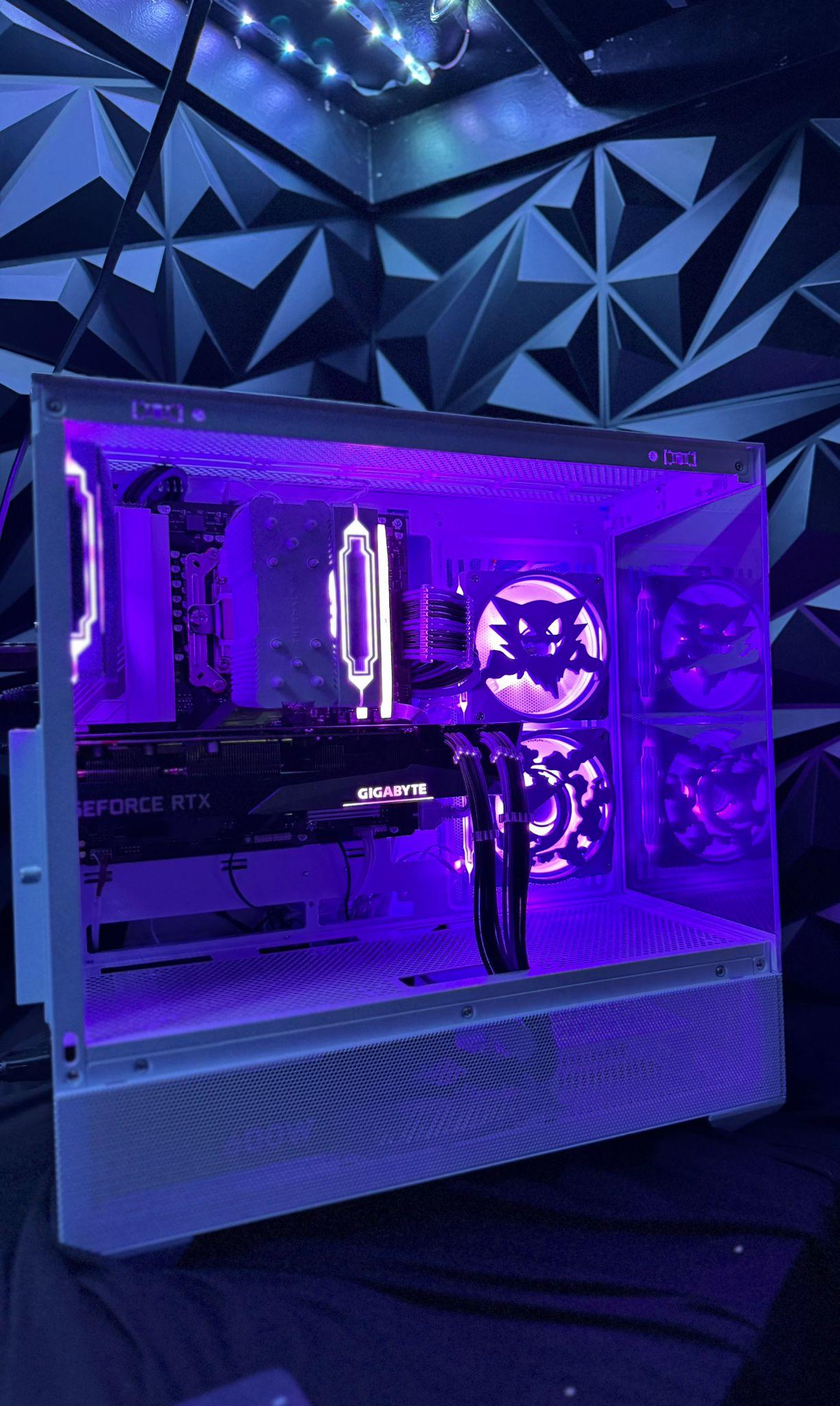 💀 Gakaiko Gengar 🟣 Ryzen 5 9600X| RTX 3070| 32 GB DDR5 6000MHZ| 2.5 TB NVMe