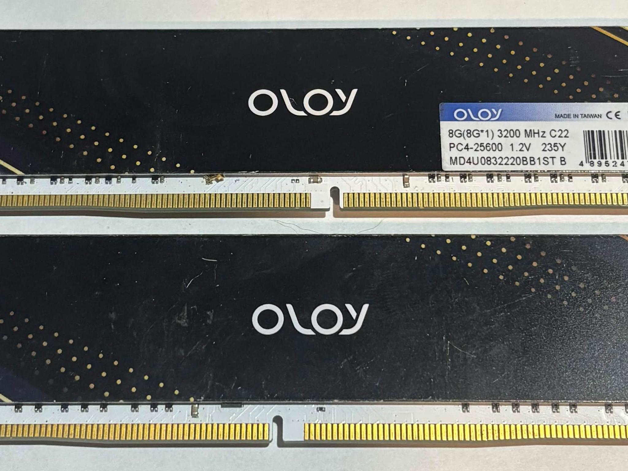 OLOy 16GB (2x8GB) DDR4 3200MHz Desktop Memory Kit | White Heatsinks | Tested Working