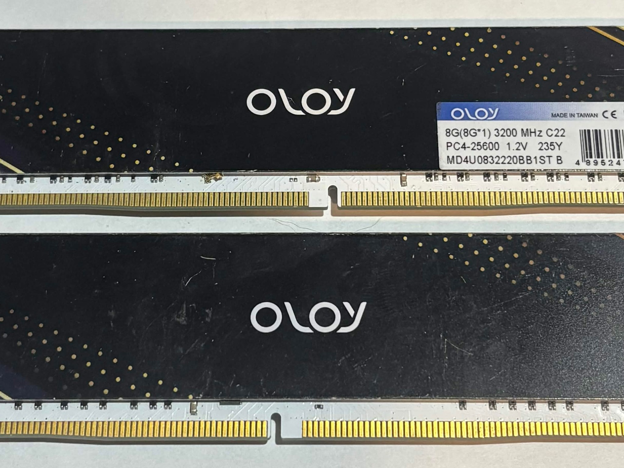 OLOy 16GB (2x8GB) DDR4 3200MHz Desktop Memory Kit | White Heatsinks | Tested Working