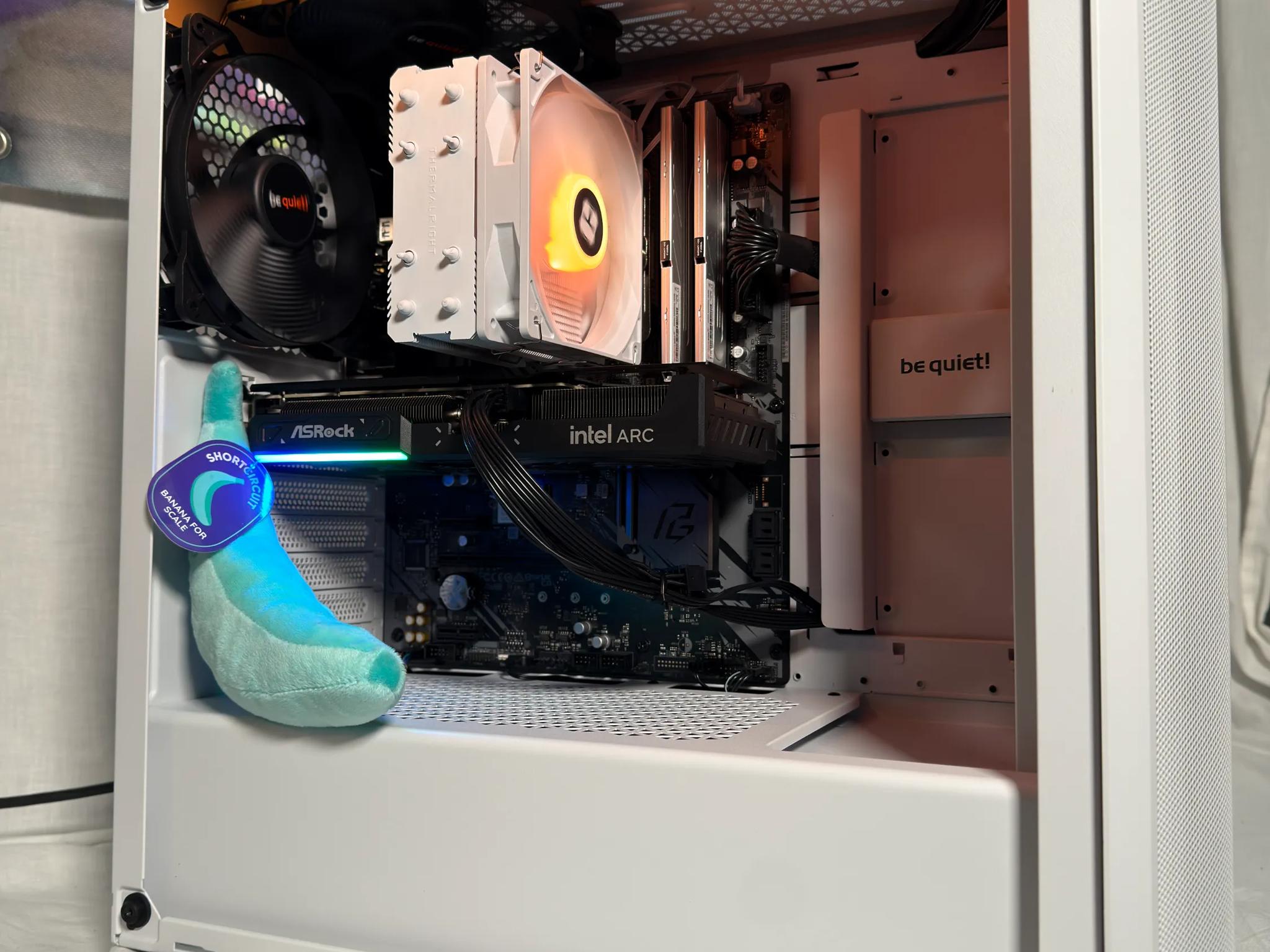 Ryzen 7 5700X3D Arc b580 Gaming PC
