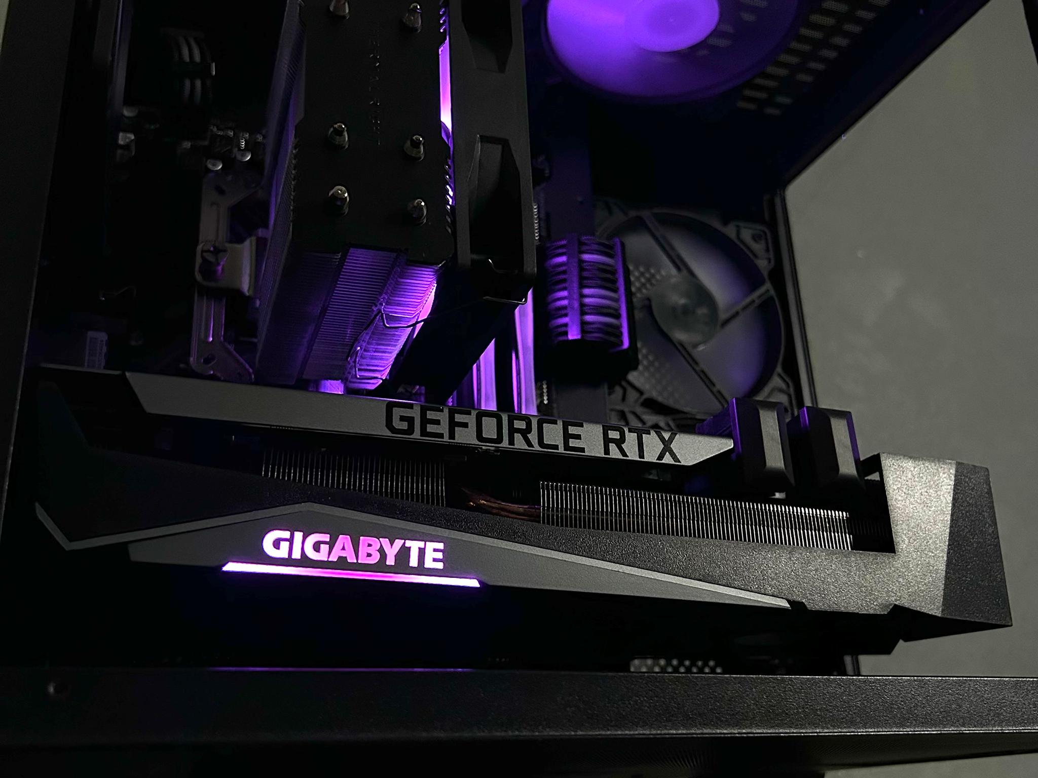 RTX 3070 Ti | Ryzen 7 5700G | 32GB 3200MHz | 1TB Gen4