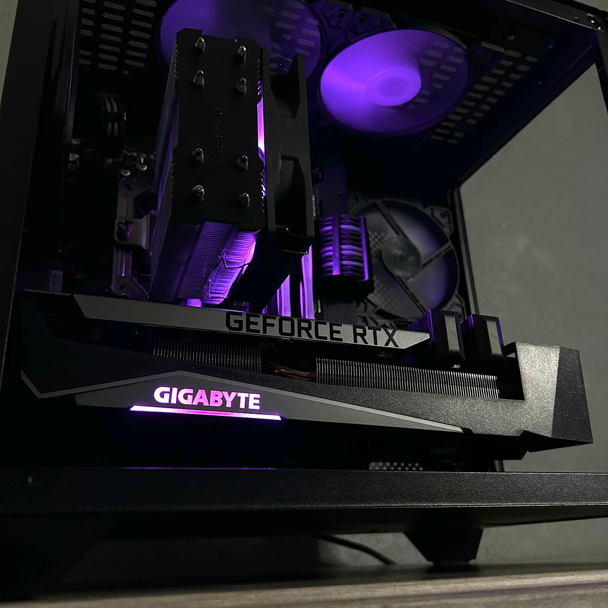 RTX 3070 Ti | Ryzen 7 5700G | 32GB 3200MHz | 1TB Gen4
