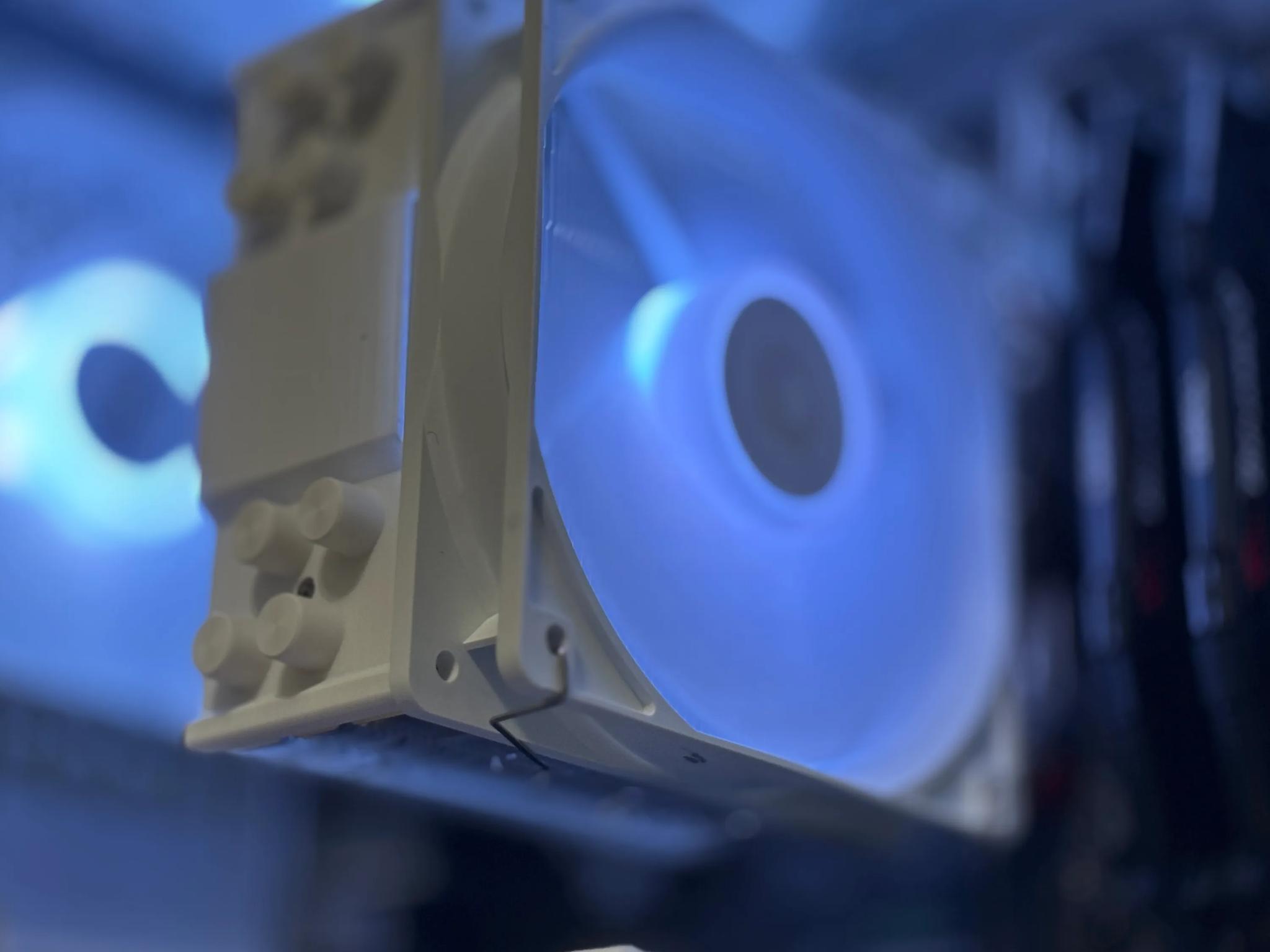 White Custom RTX Gaming PC