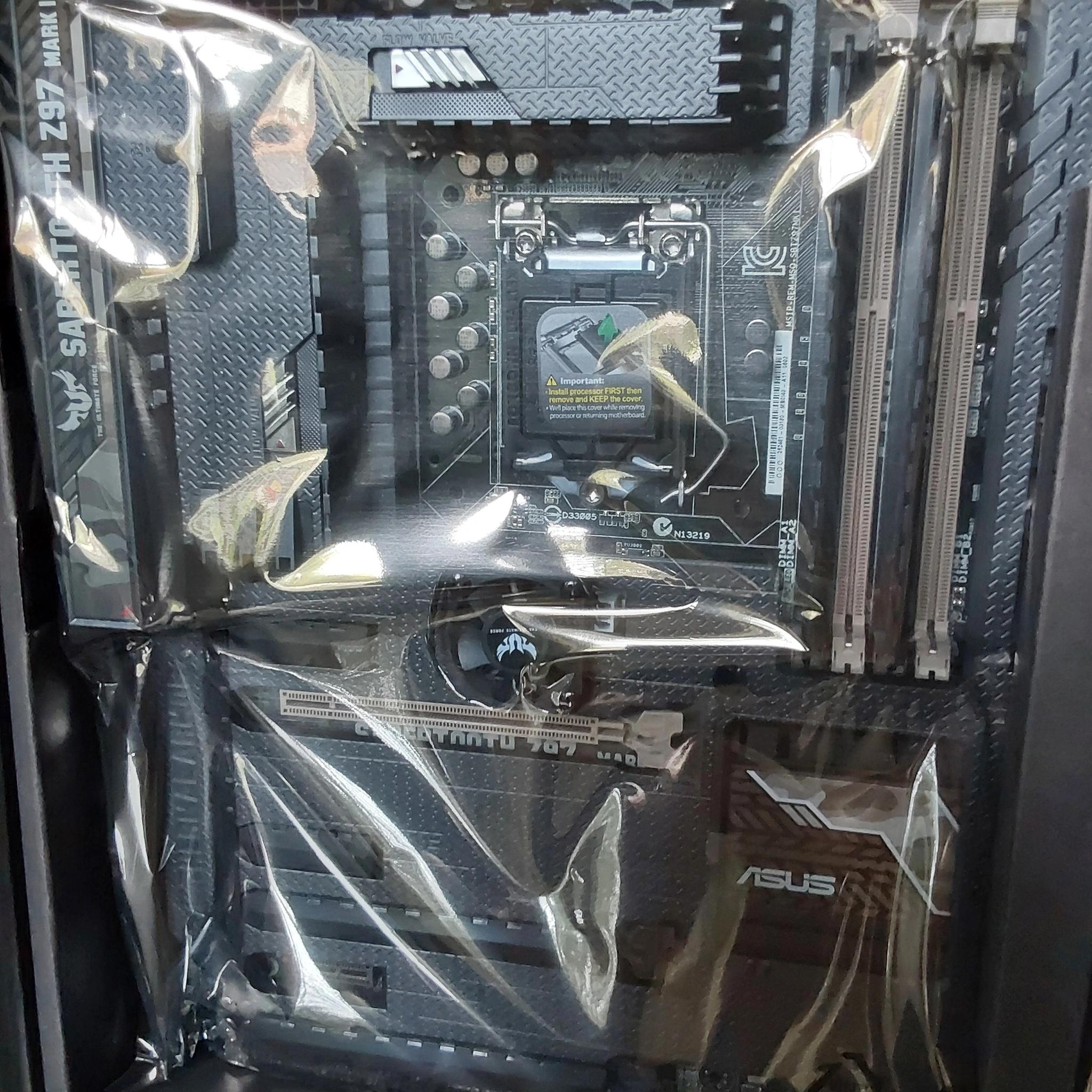 ASUS INTEL Z97 SABERTOOTH LGA1150 DDR3 ATX MOTHERBOARD (COMPLETE!)