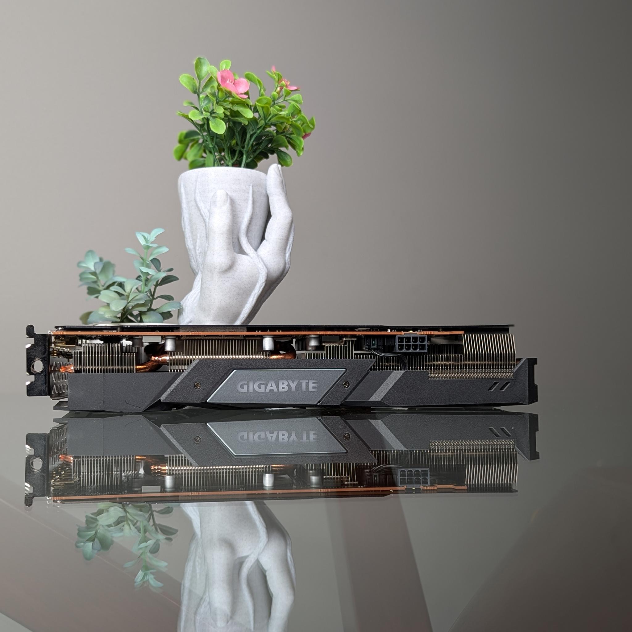 Gigabyte RX 5600XT | Please Read Description | Powers On | No Video signal