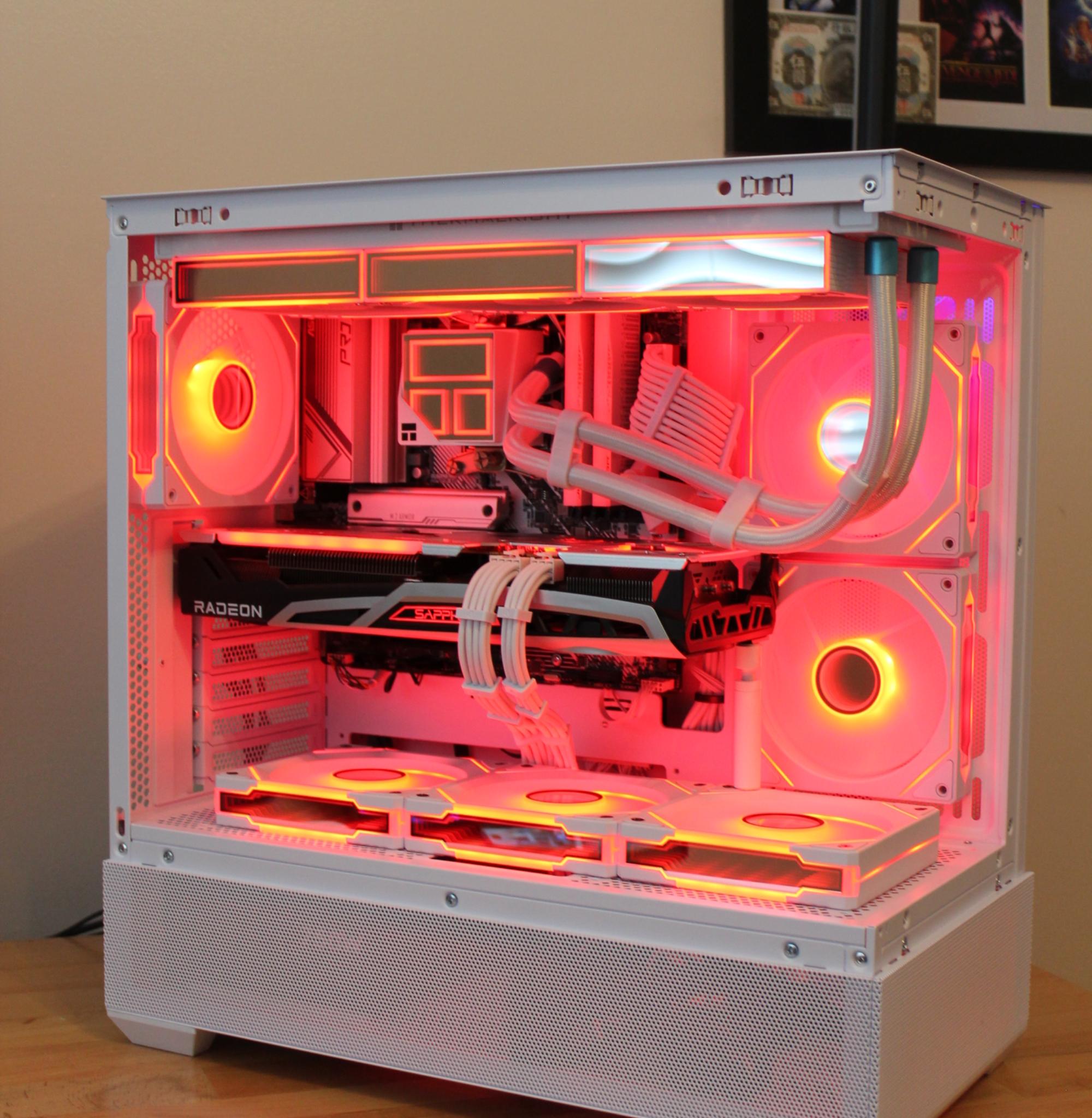 White Beast 6700XT 12GB, Ryzen 5 7600 , 32GB RAM