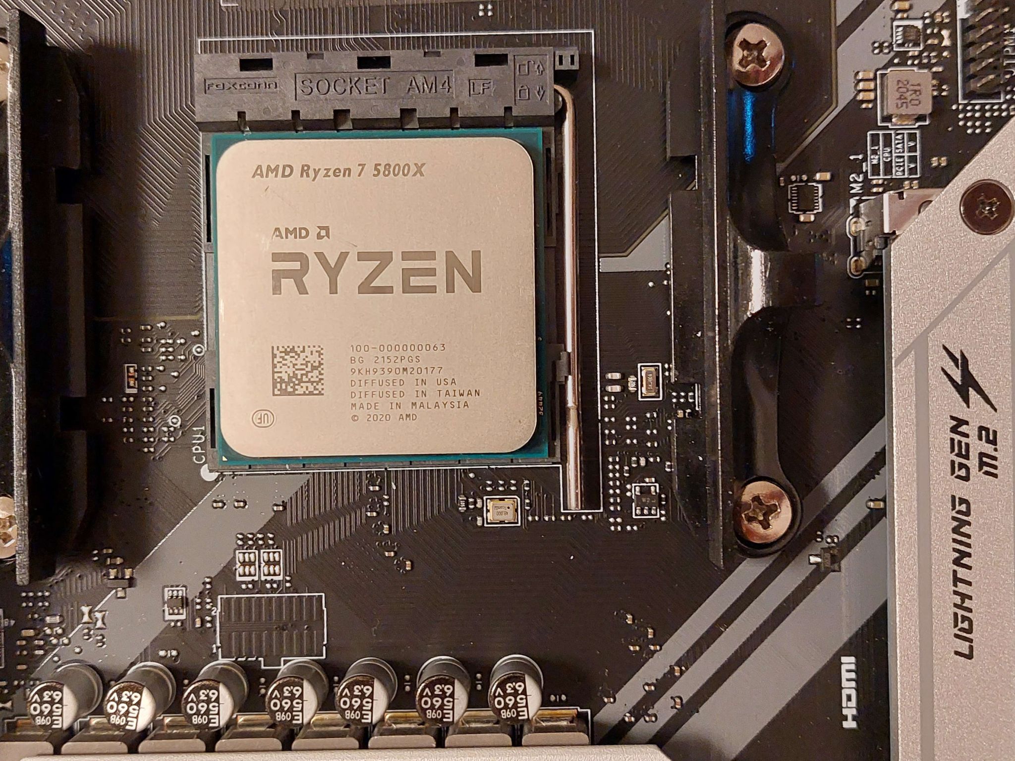 COMBO - AMD Ryzen 7 5800X CPU + MSI B550M Mortar WiFi + 500GB Samsung 970 EVO Plus NVMe SSD