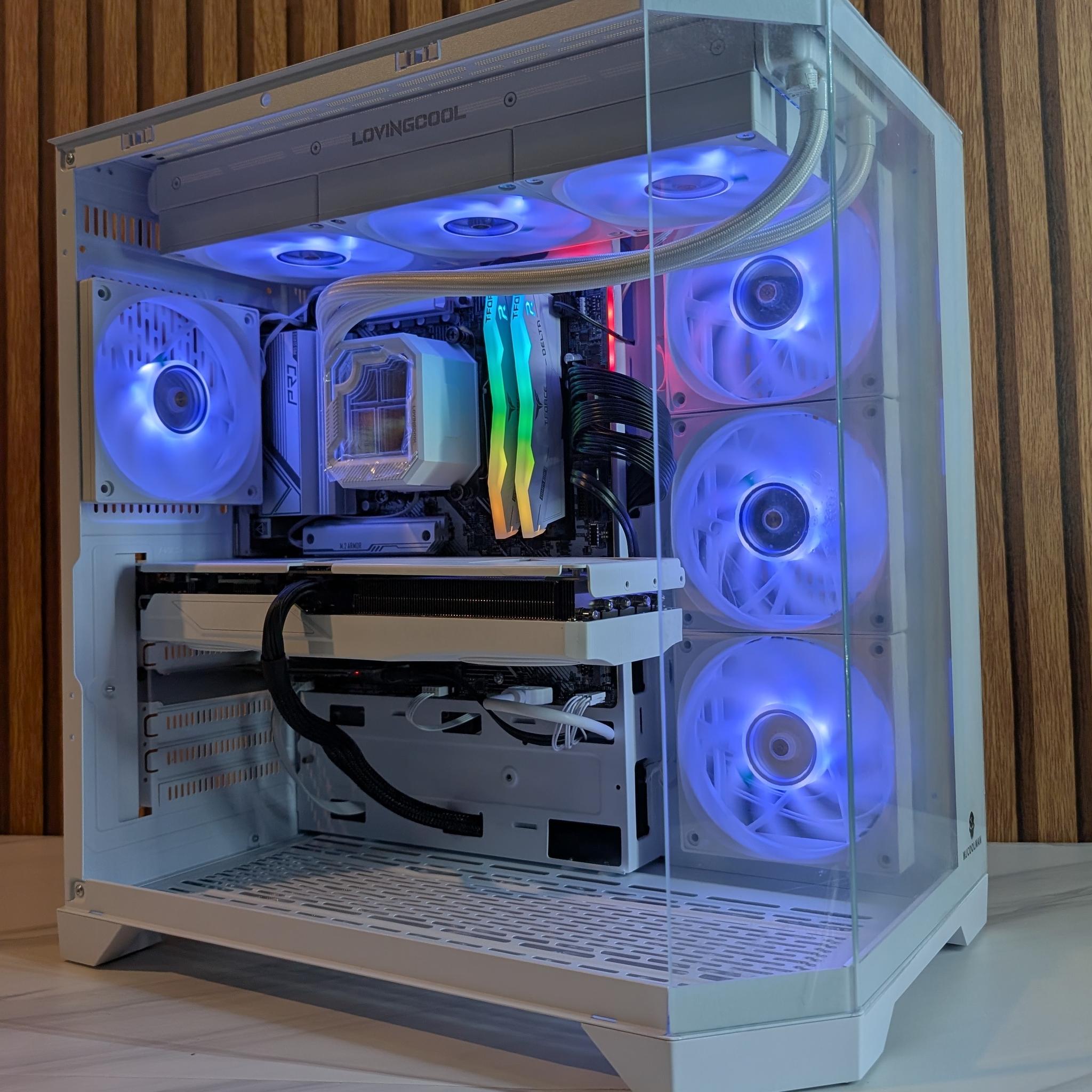 RTX 5070 | RYZEN 5 7600X | 1TB SSD | 16GB DDR5 | 750W | 360MM AIO