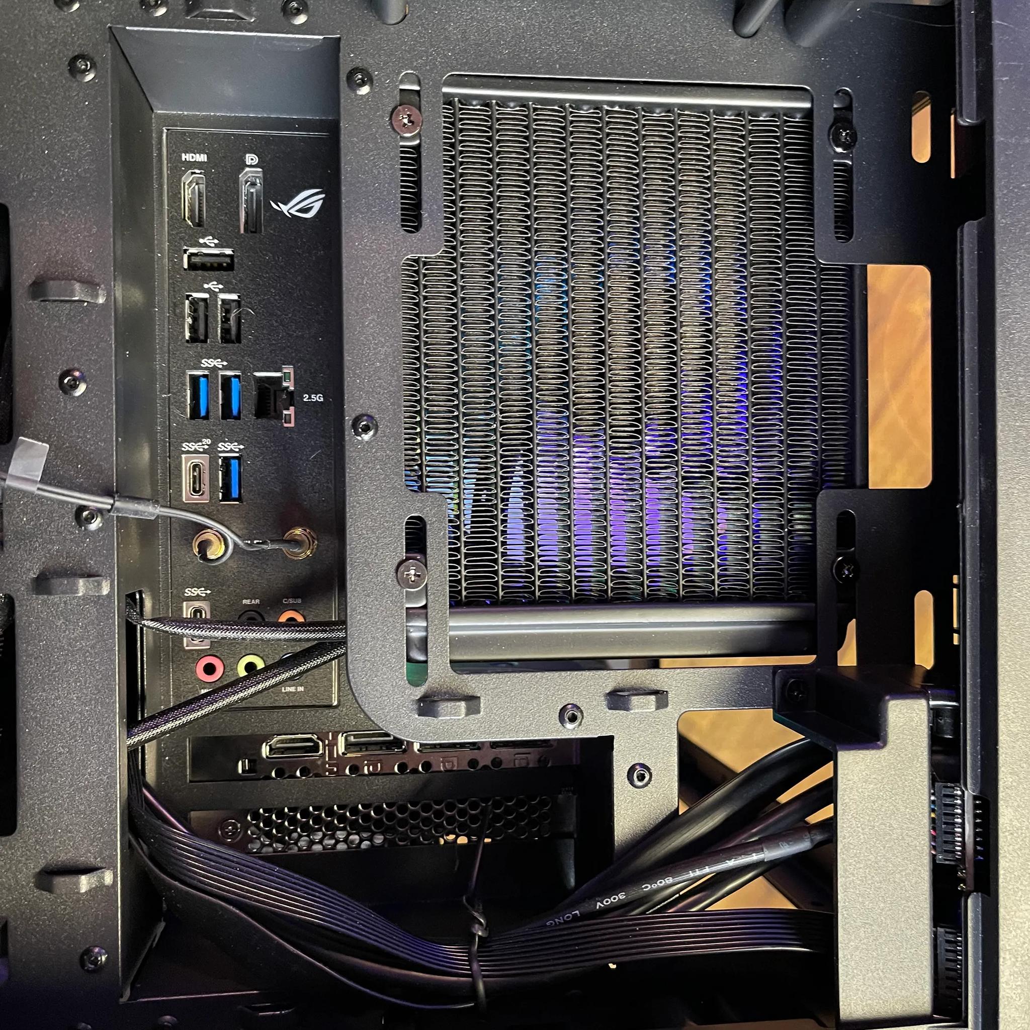 Mid-Range Thermaltake Tower 100 Gaming PC