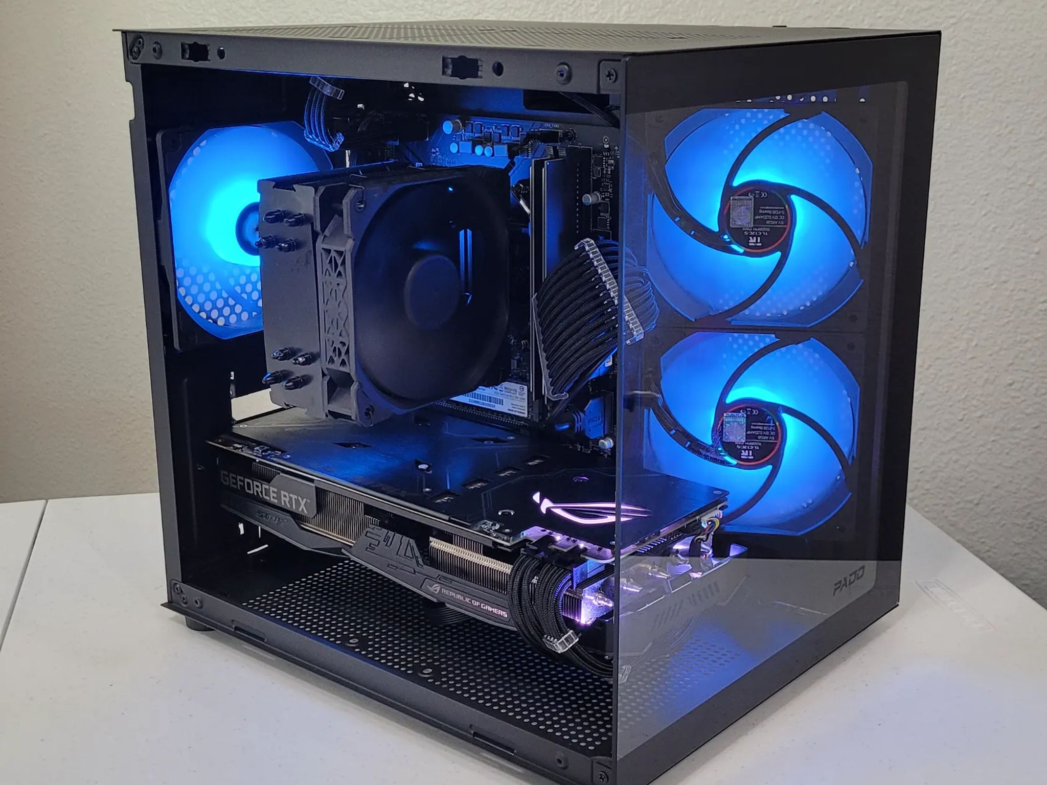 Black Gaming PC (Ryzen 5 2600X + RTX 2060 + 16GB RAM + 1TB SSD + Wifi)