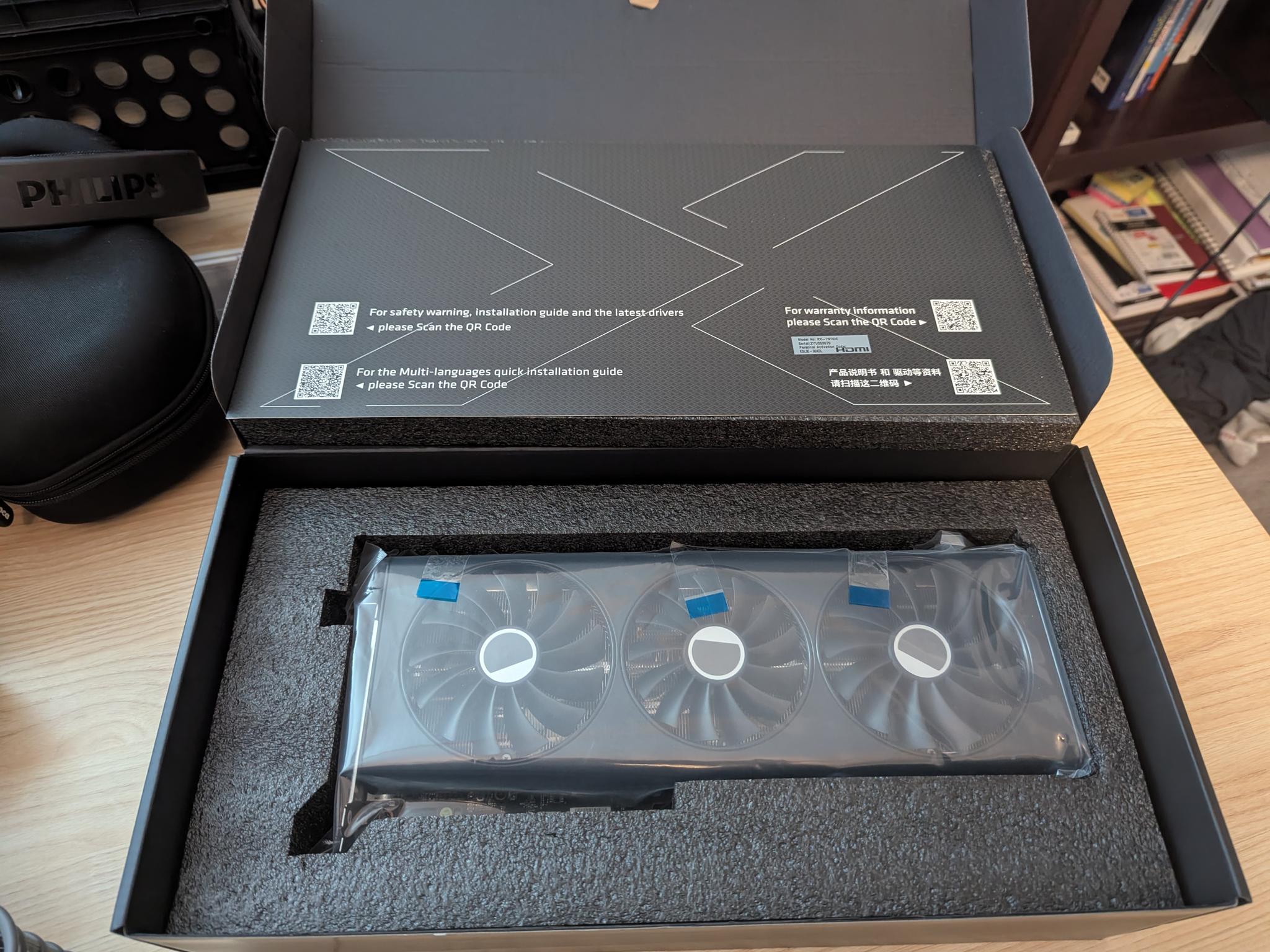 7800 XT (XFX SPEEDSTER QICK319 Radeon RX 7800 XT)