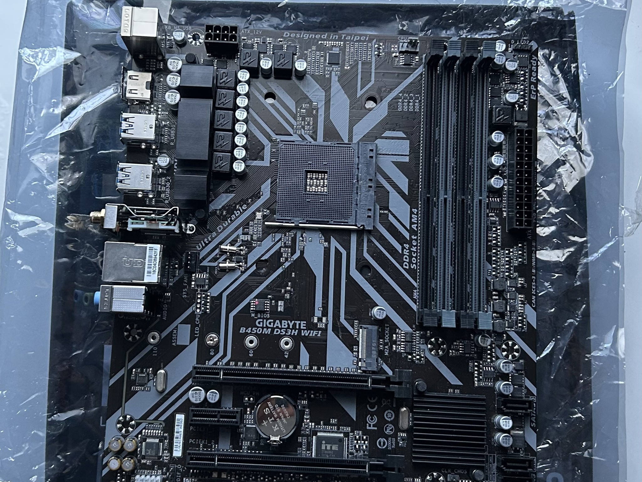Gigabyte B450M DS3H WIFI