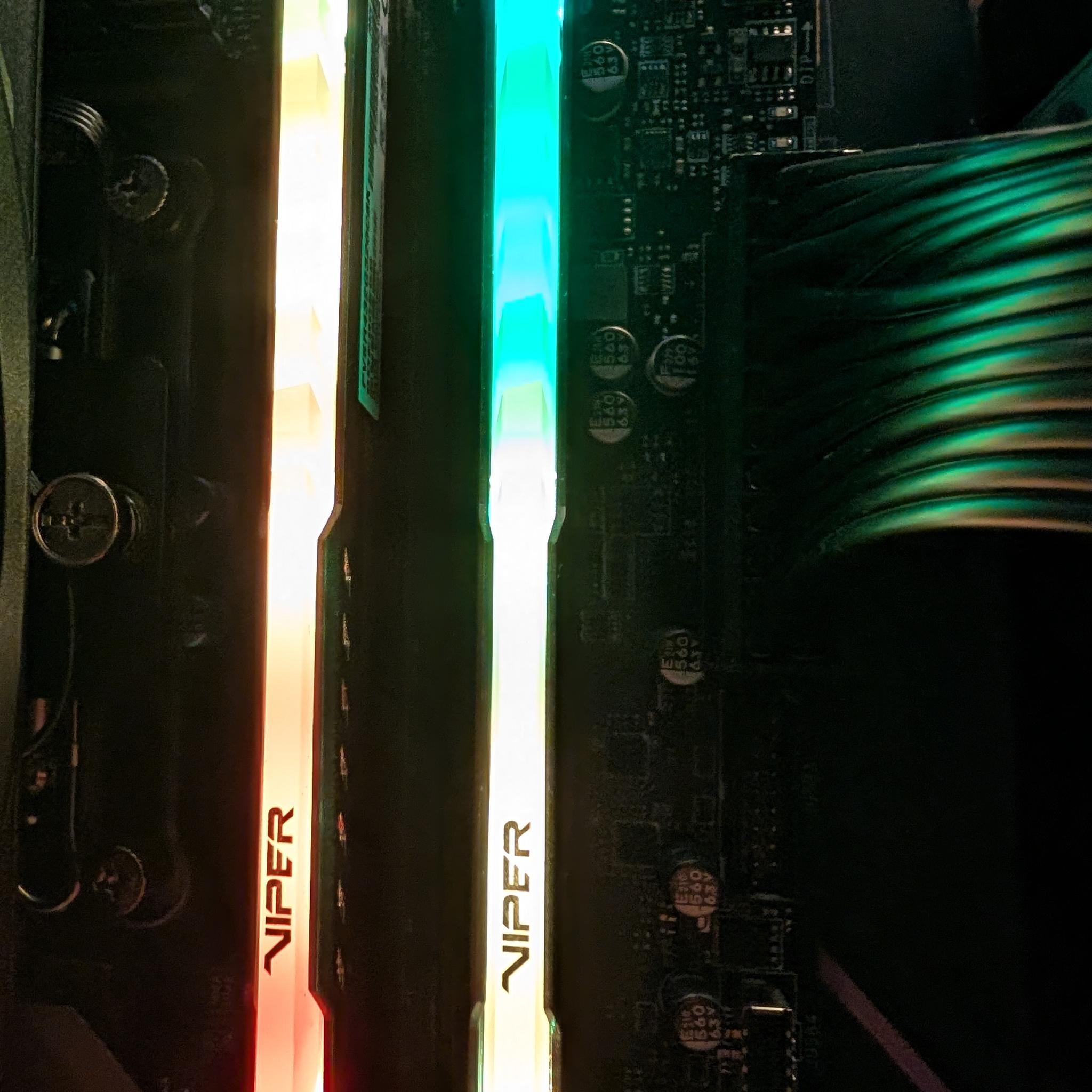Patriot Viper Steel RGB 32GB DDR4 3200