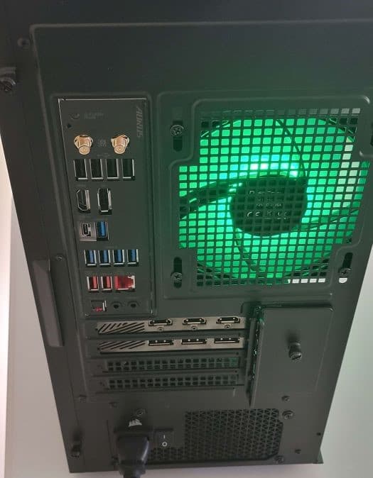 Matrix Display! 7600X/3070/32GB DDR5 RAM/ 1TB NVME SSD/ Digital displays everywhere.