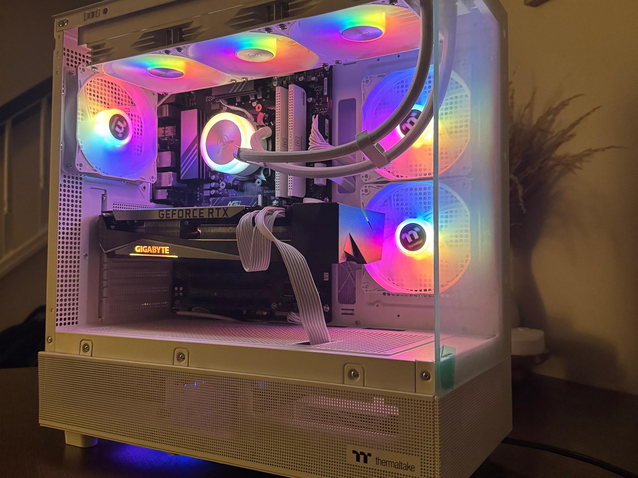 Ryzen 5 9600x/RTX 3070ti Gaming PC